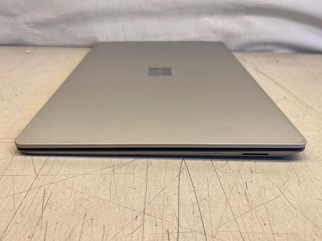 Microsoft Surface Laptop 2 1769 13.5