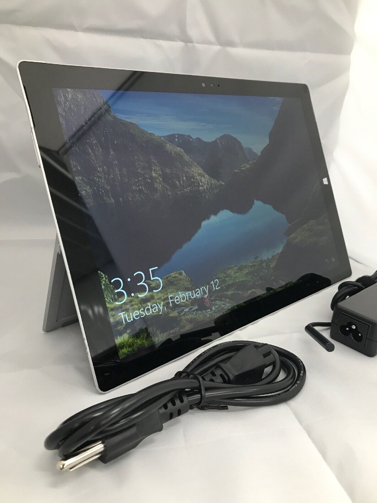Microsoft Surface Pro 3 1631 12