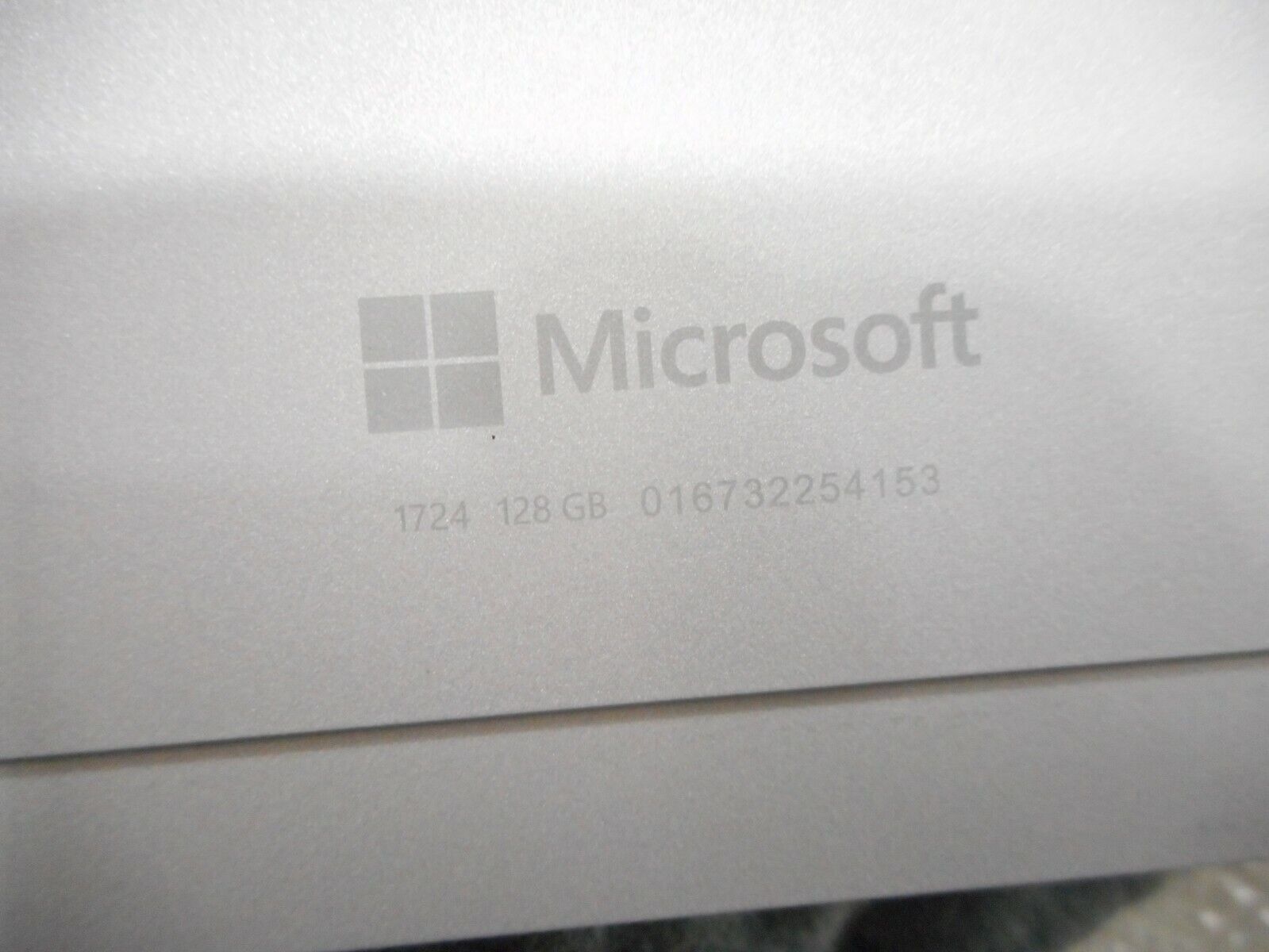 Microsoft Surface Pro 4 1724 12.3
