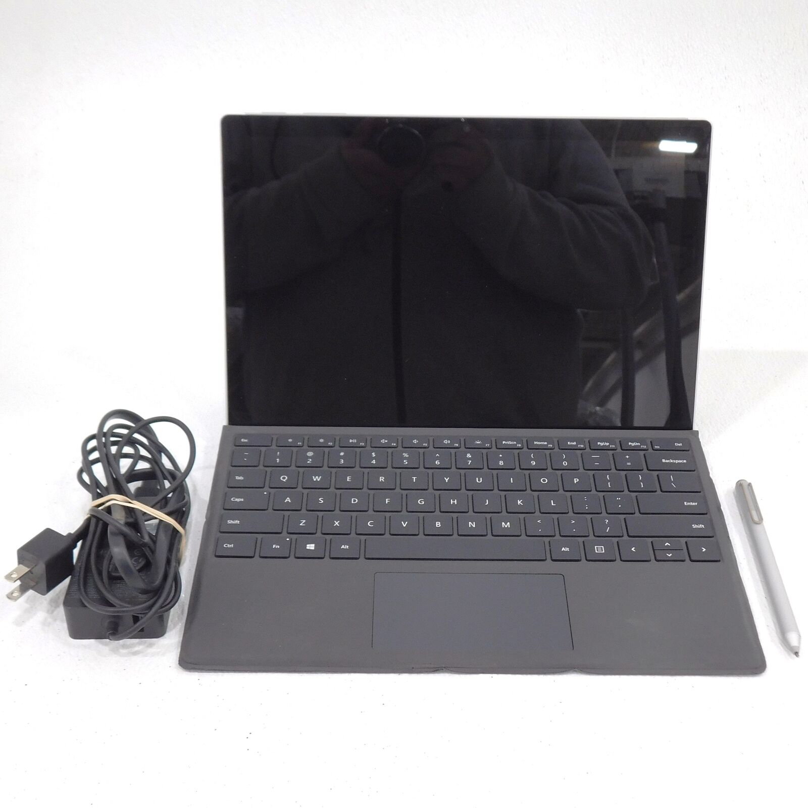 Microsoft Surface Pro 5 I5-7300U 2.6GHz Dual-Core 4GB RAM 128GB SSD 12.3&quot; READ