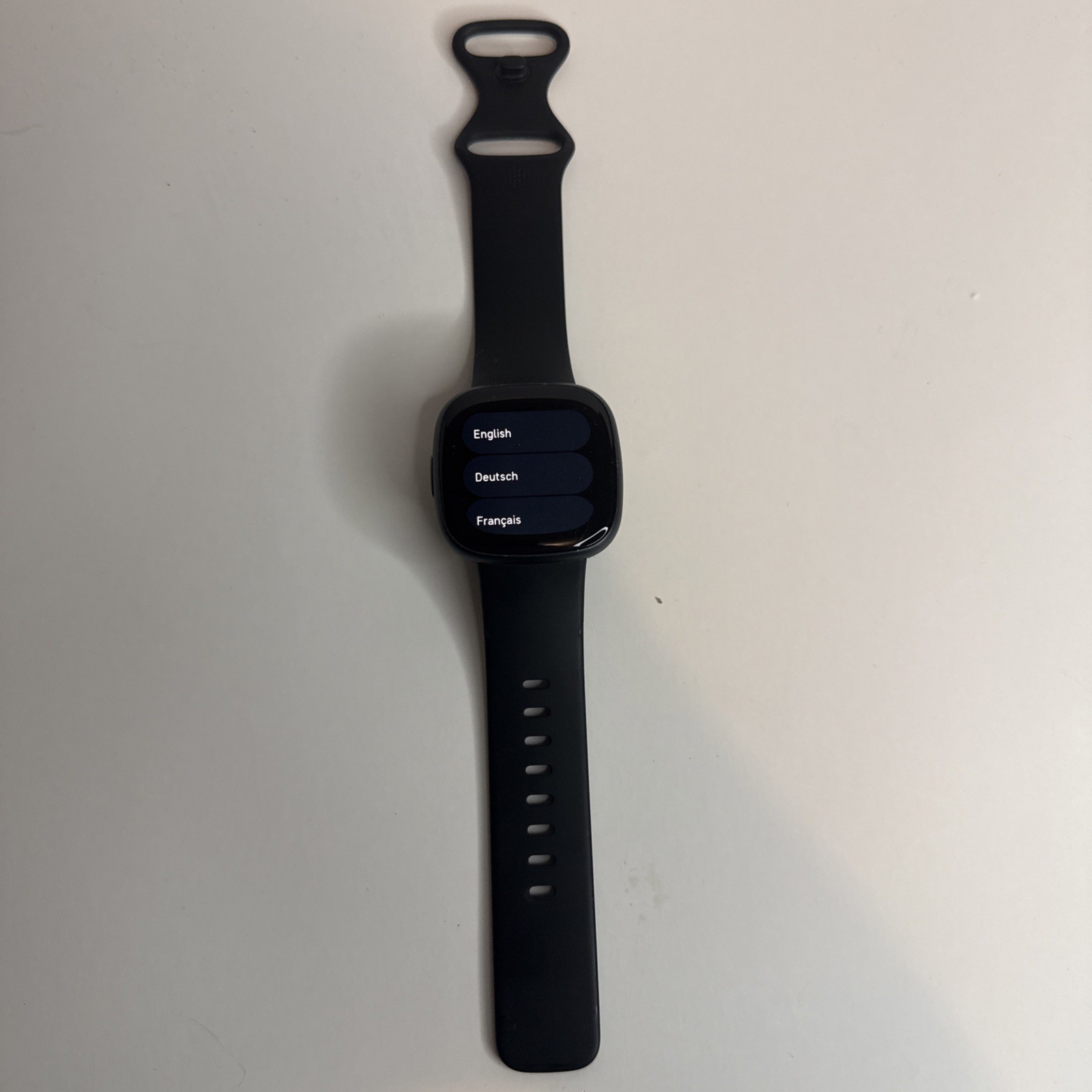 Fitbit Versa 4 Fitness Smartwatch Graphite Aluminum Grade B