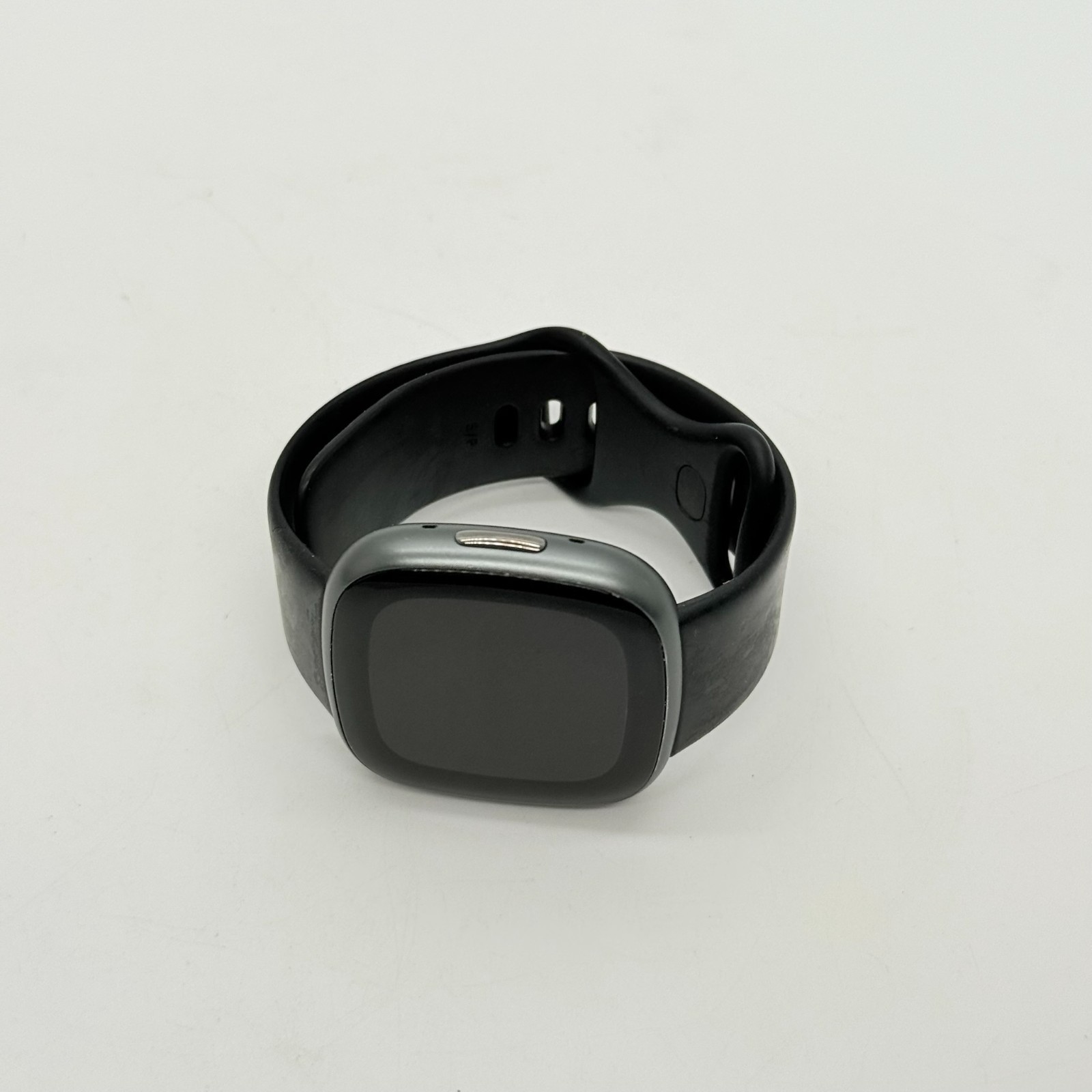 Fitbit Versa 4 Fitness Smartwatch - Graphite [DP162]