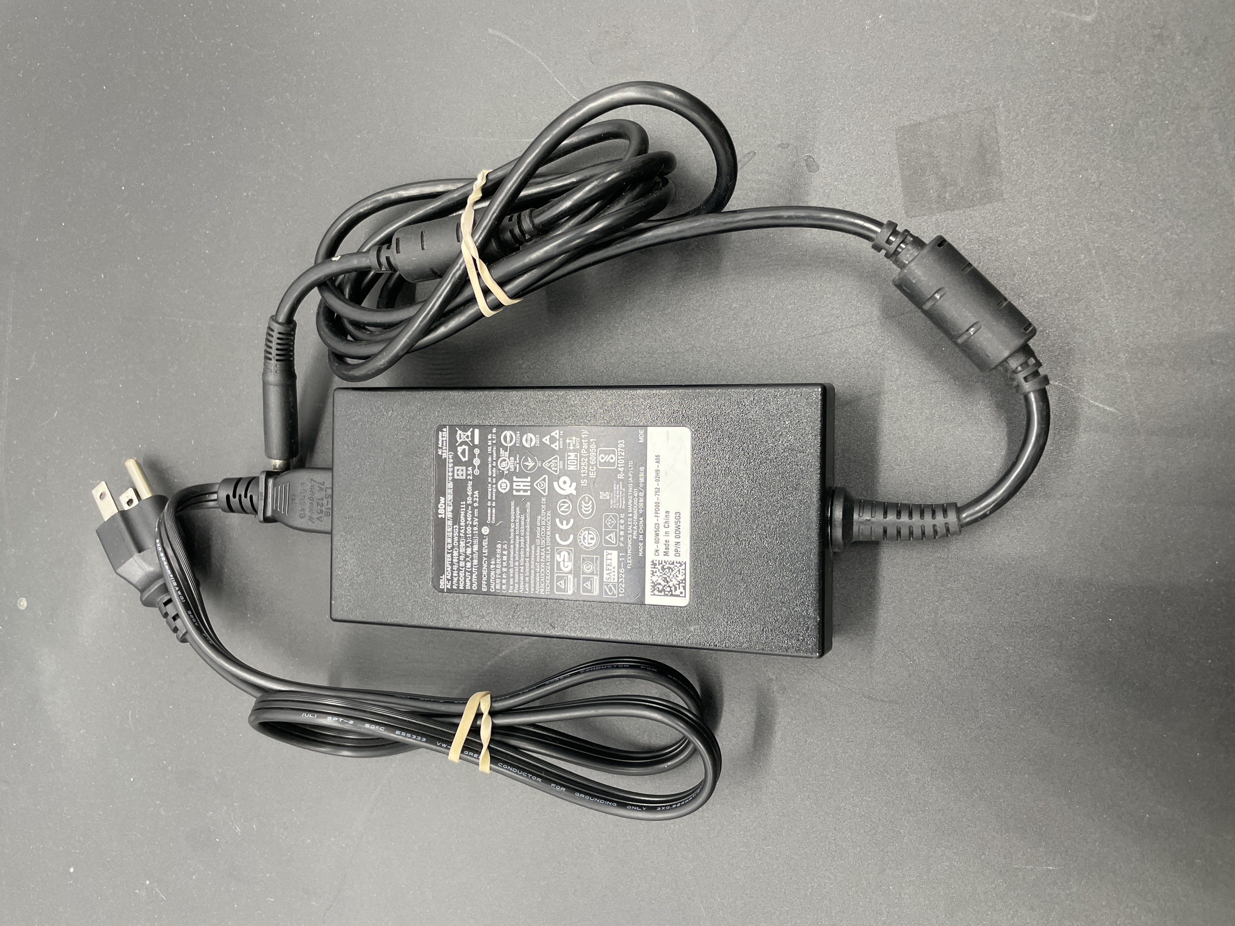 Used Dell 180W AC Adapter 19.5v 9.23A DW5G FA180PM111