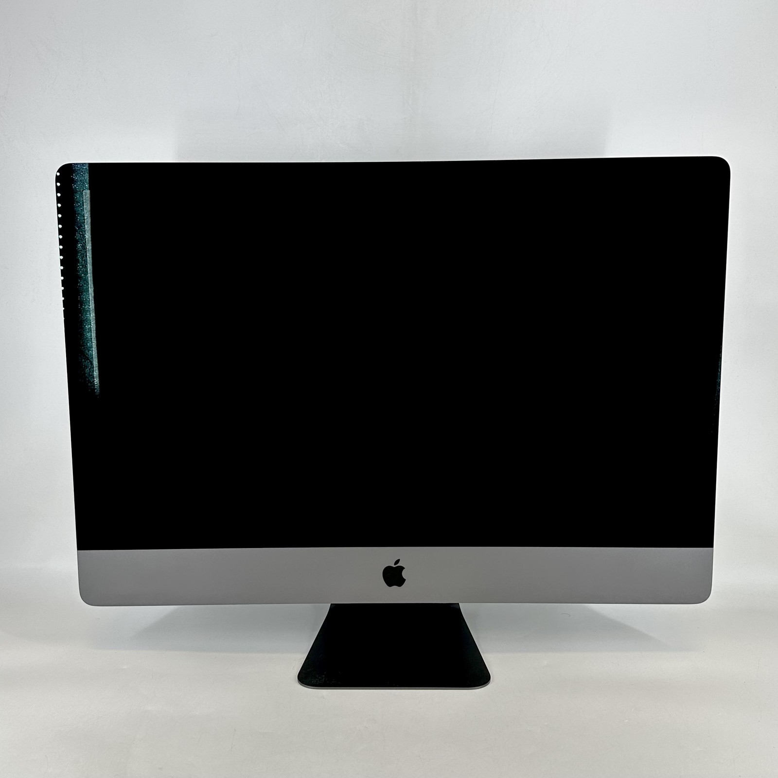 Apple iMac Pro 27 2017 3.2GHz Intel Xeon 64GB RAM 1TB SSD Vega 56 8GB Grade A