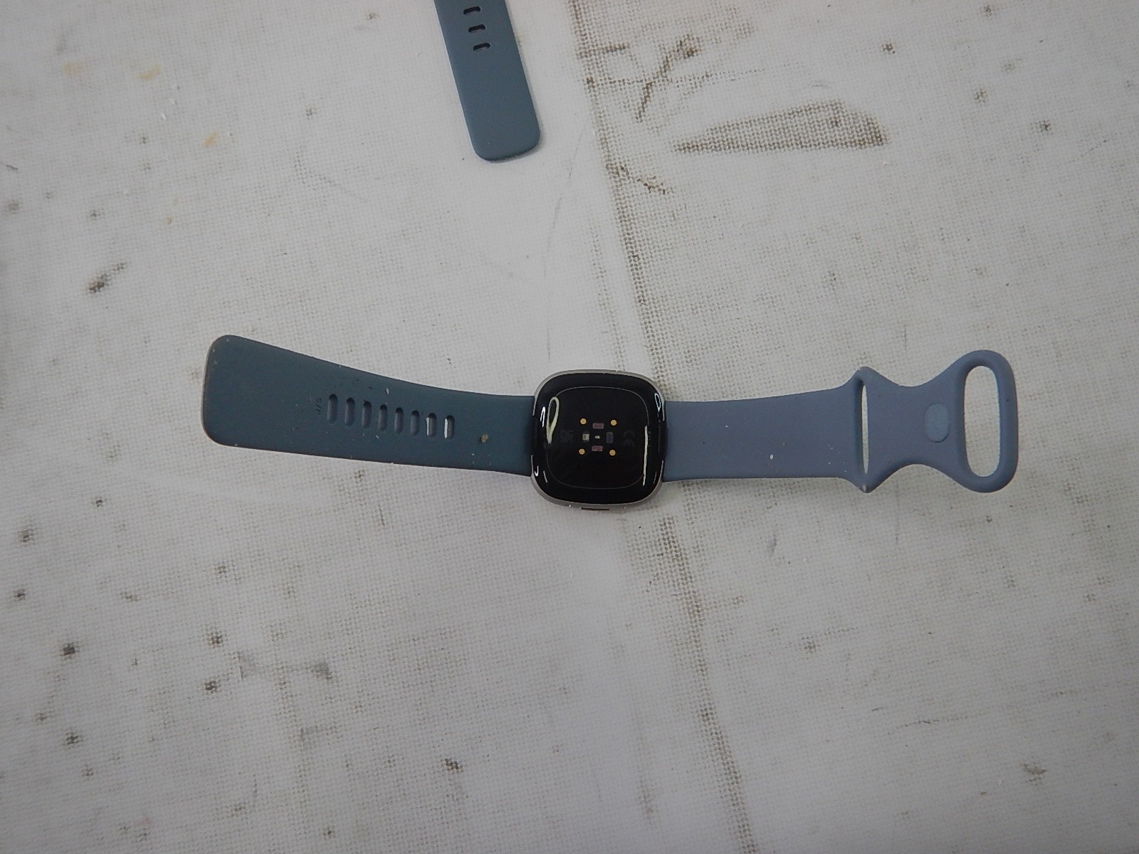 Fitbit Versa 4 Blue Fitness Smartwatch Grade A — photo 4