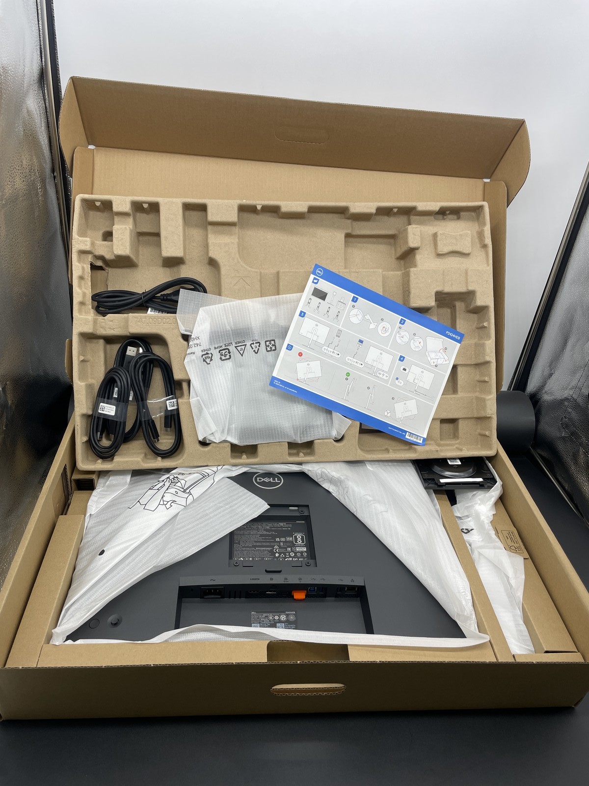 New Dell 24" P2424HEB FHD IPS 75Hz Video Conferencing Monitor — photo 3