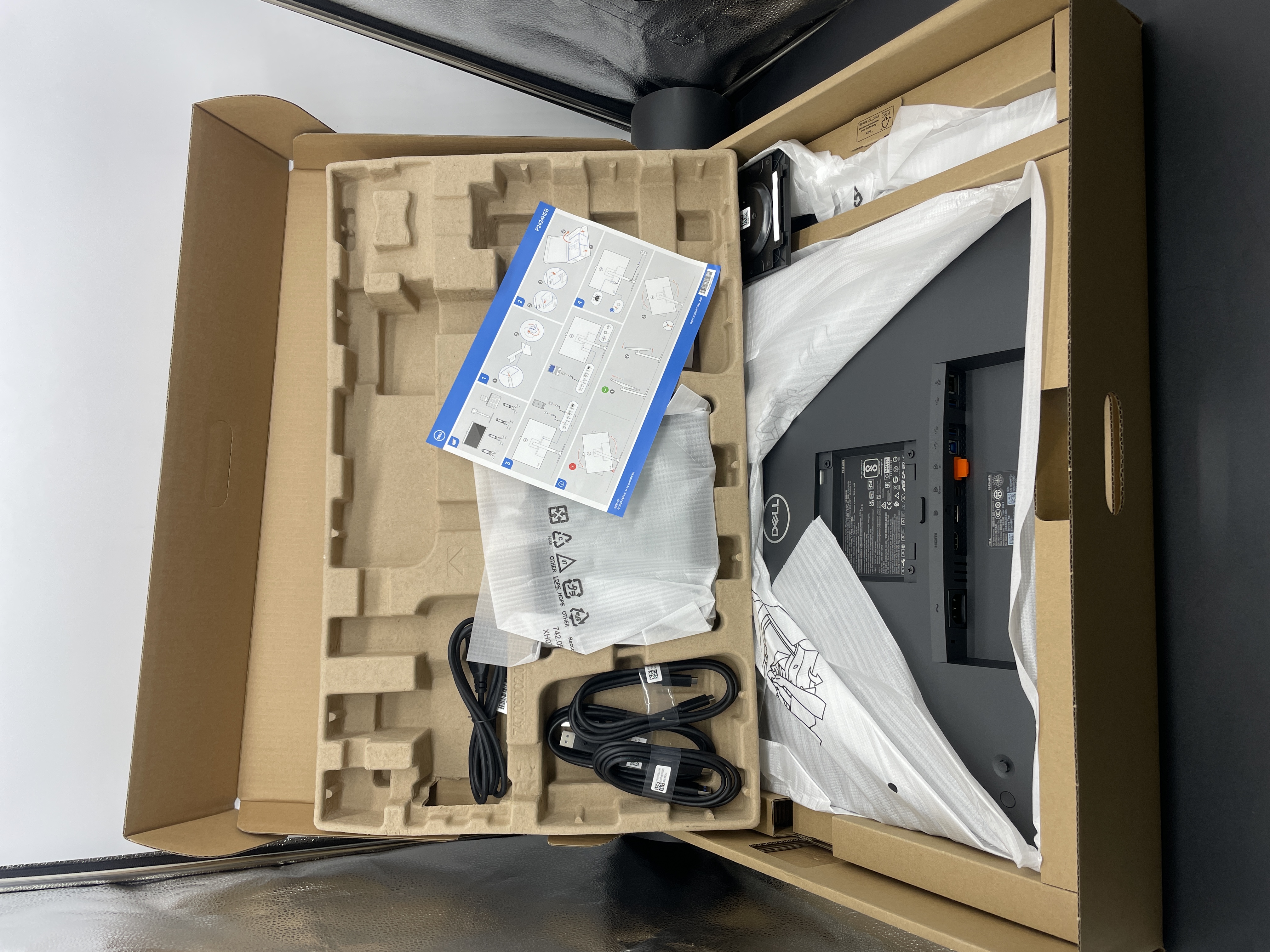 New Dell 24" P2424HEB FHD IPS 75Hz Video Conferencing Monitor — photo 4
