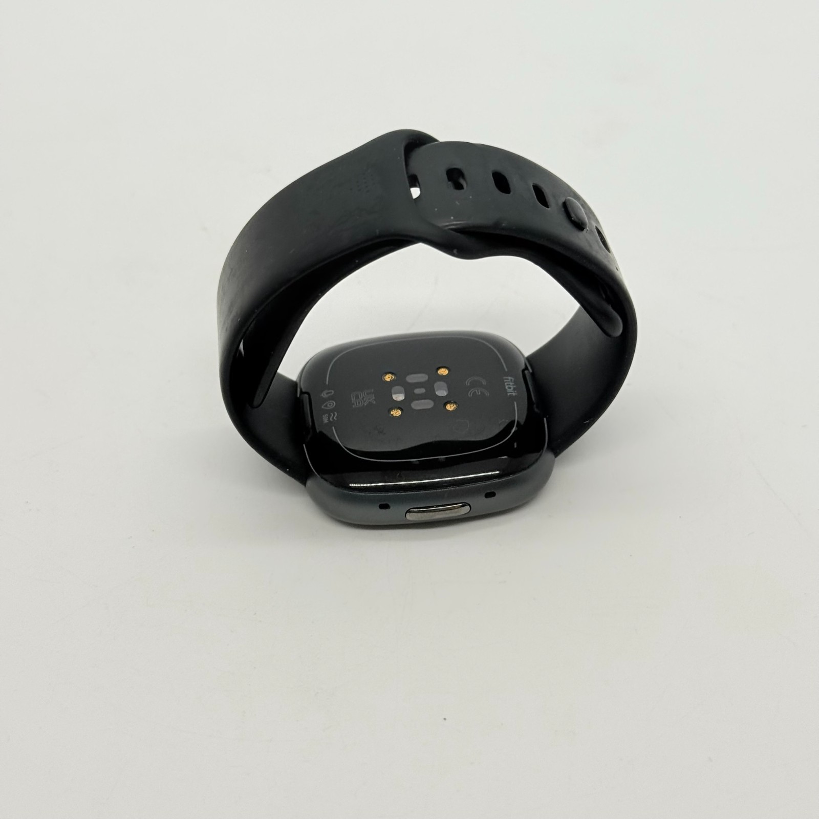 Fitbit Versa 4 Fitness Smartwatch - Graphite [DP162] — photo 4