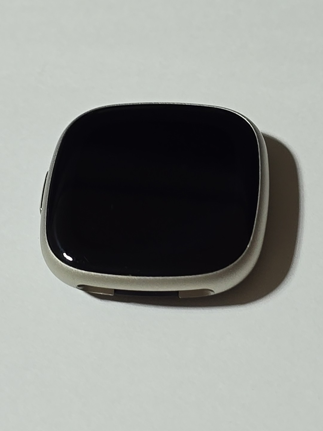 Fitbit Versa 4 Smartwatch - Platinum Aluminum Watch Face No Bands — photo 3