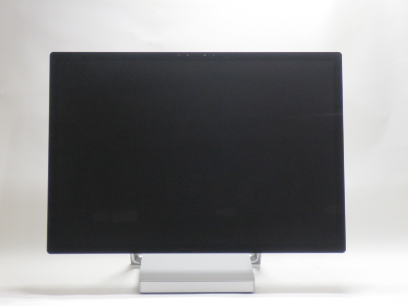 Microsoft Surface Studio 2 1707 28" 2.7GHz i7-6820HQ 2TB HDD 32GB RAM WIN11