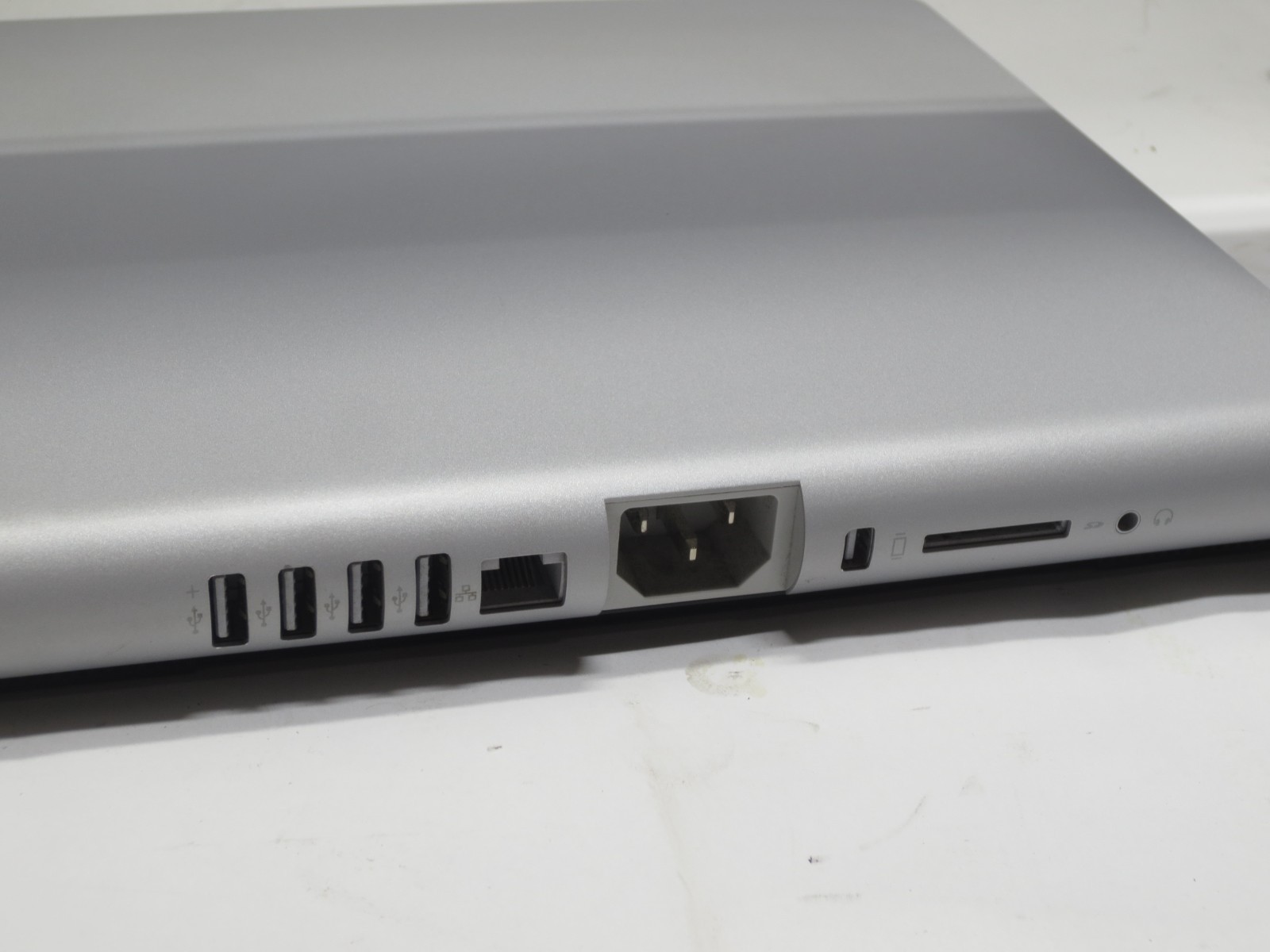 Microsoft Surface Studio 2 1707 28" 2.7GHz i7-6820HQ 2TB HDD 32GB RAM WIN11 — photo 5