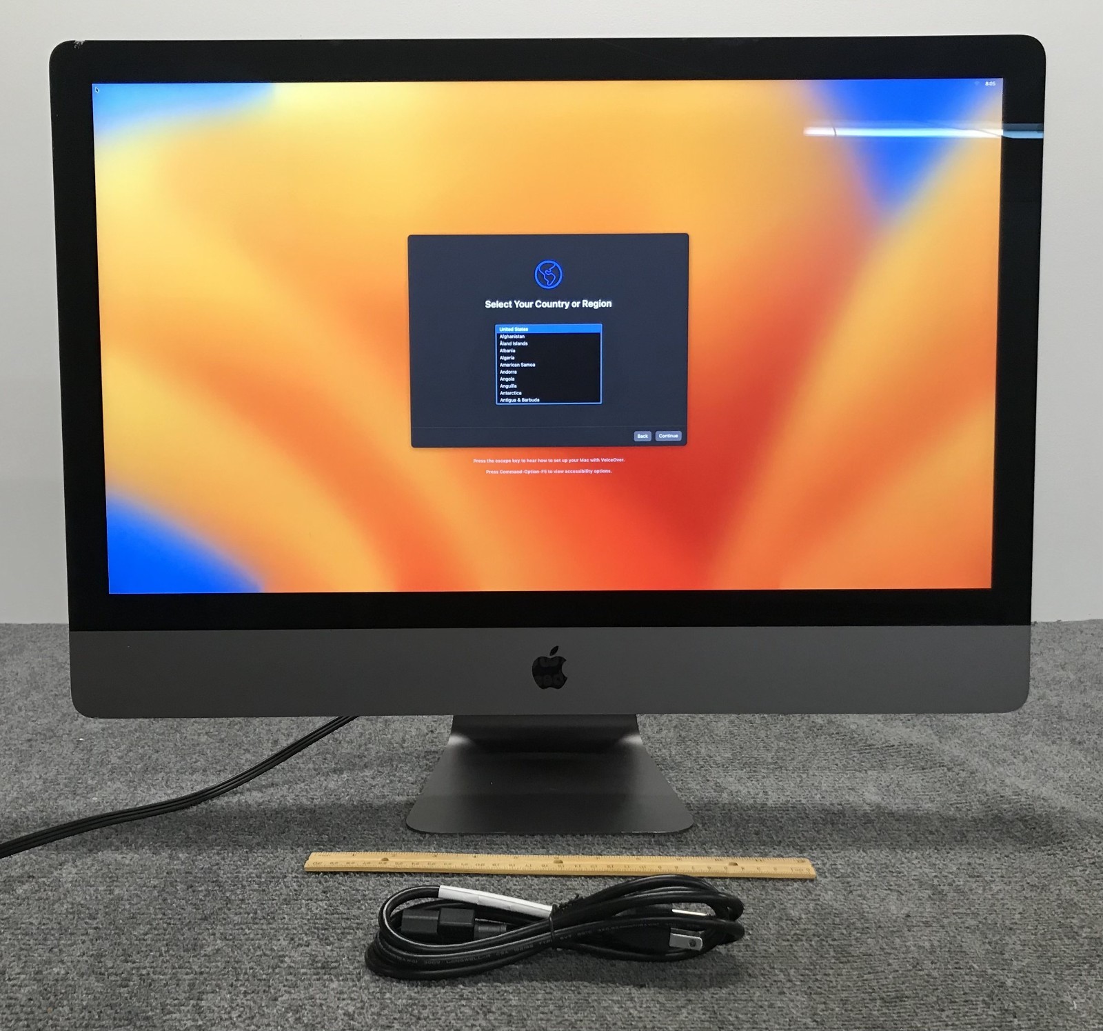 Apple iMac Pro A1862 MQ2Y2LL/A 2017 5K 27" AIO W-2140B 32GB RAM 1TB NVMe,Grade C