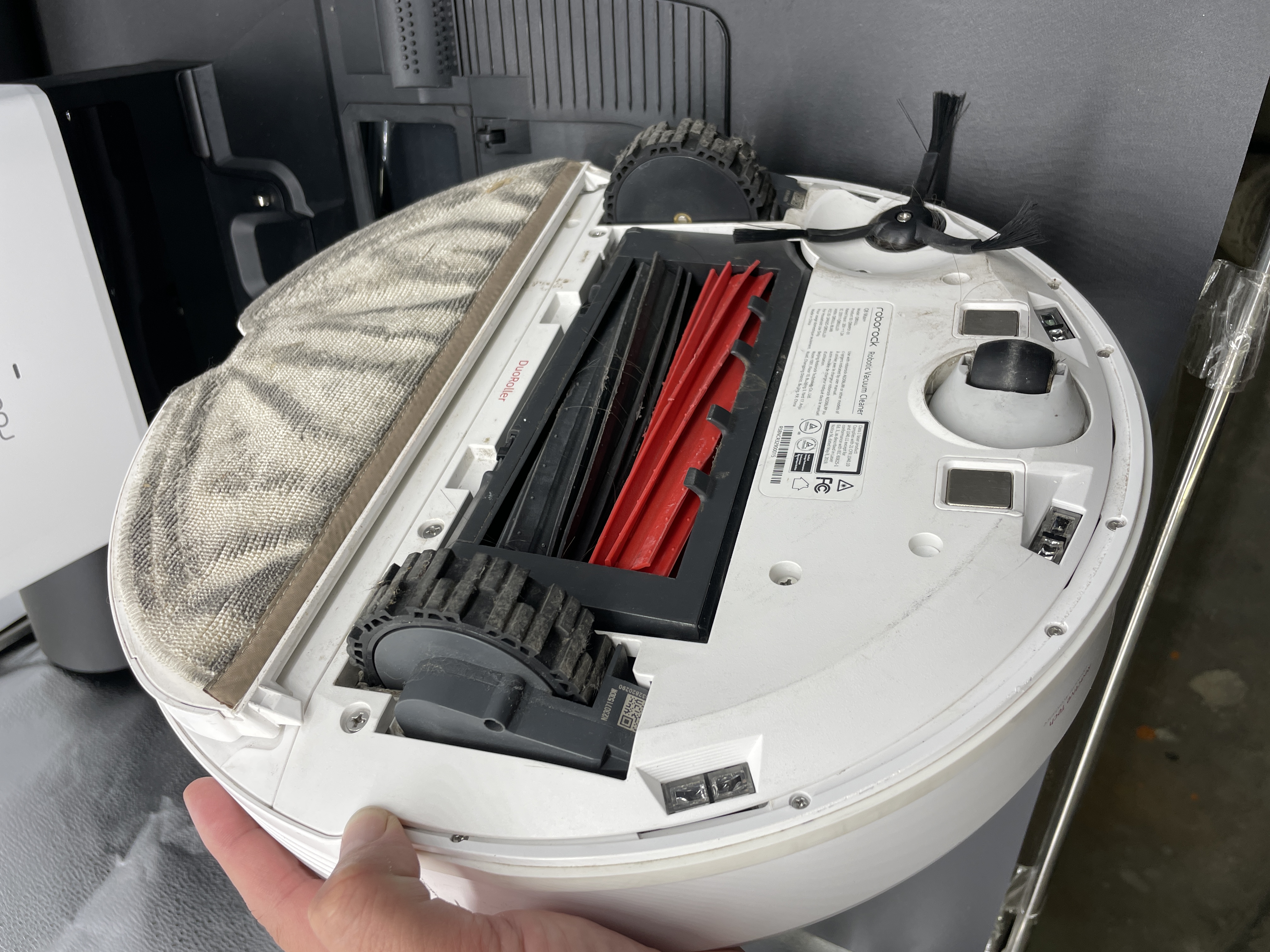 Roborock Q8 Max Robot Vacuum And Mop Self-Emptying Needs MOP — photo 5