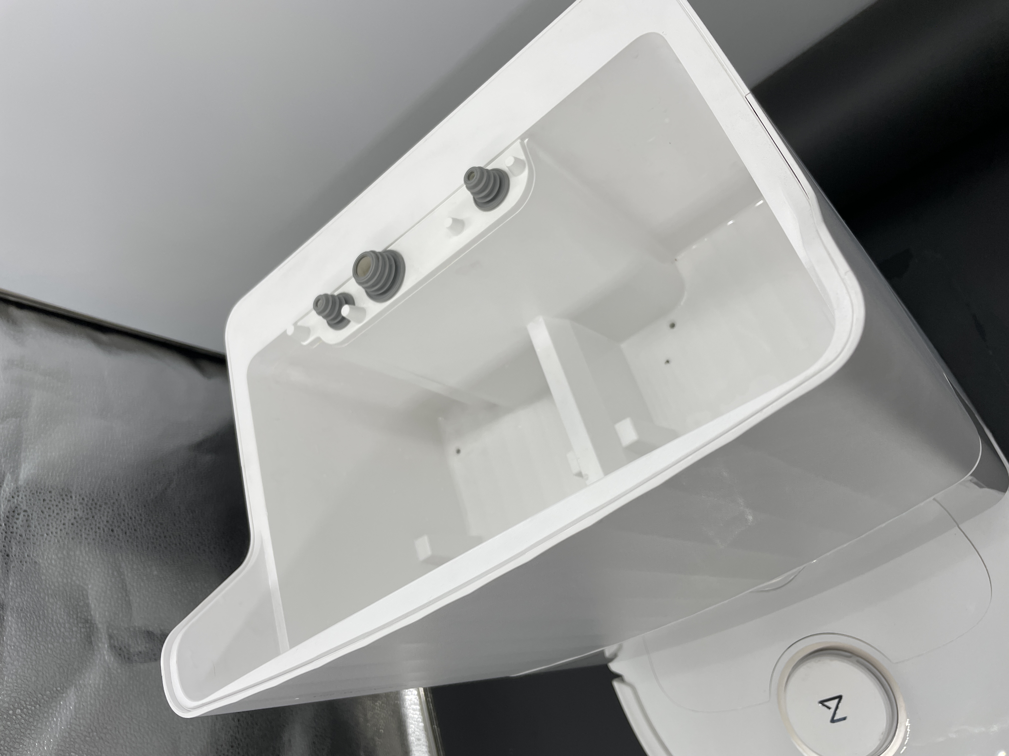 Roborock Qrevo Maxv Robot White Needs Spinning Brush With Dock READ — photo 2