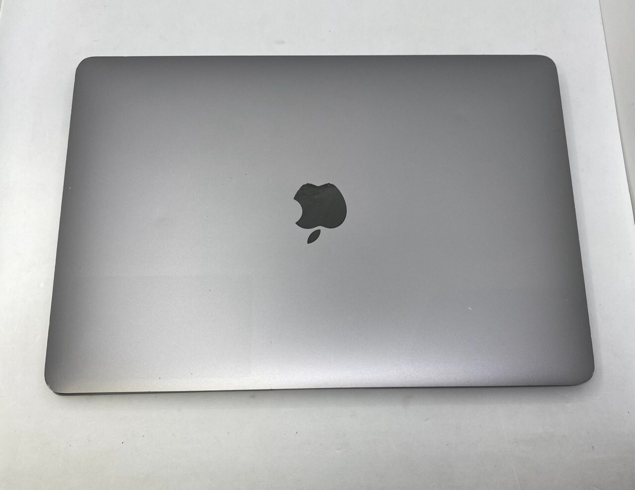 MacBook Air A1932 2019 A2179 2020 LCD Screen Assembly Space Gray With Dent — photo 2