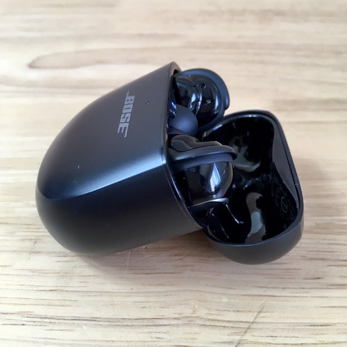 Bose QuietComfort Ultra True Wireless Noise Cancelling Earbuds - Black — photo 2