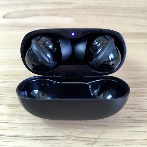 Bose QuietComfort Ultra True Wireless Noise Cancelling Earbuds - Black — photo 3