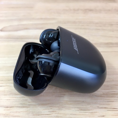 Bose QuietComfort Ultra True Wireless Noise Cancelling Earbuds - Black — photo 4
