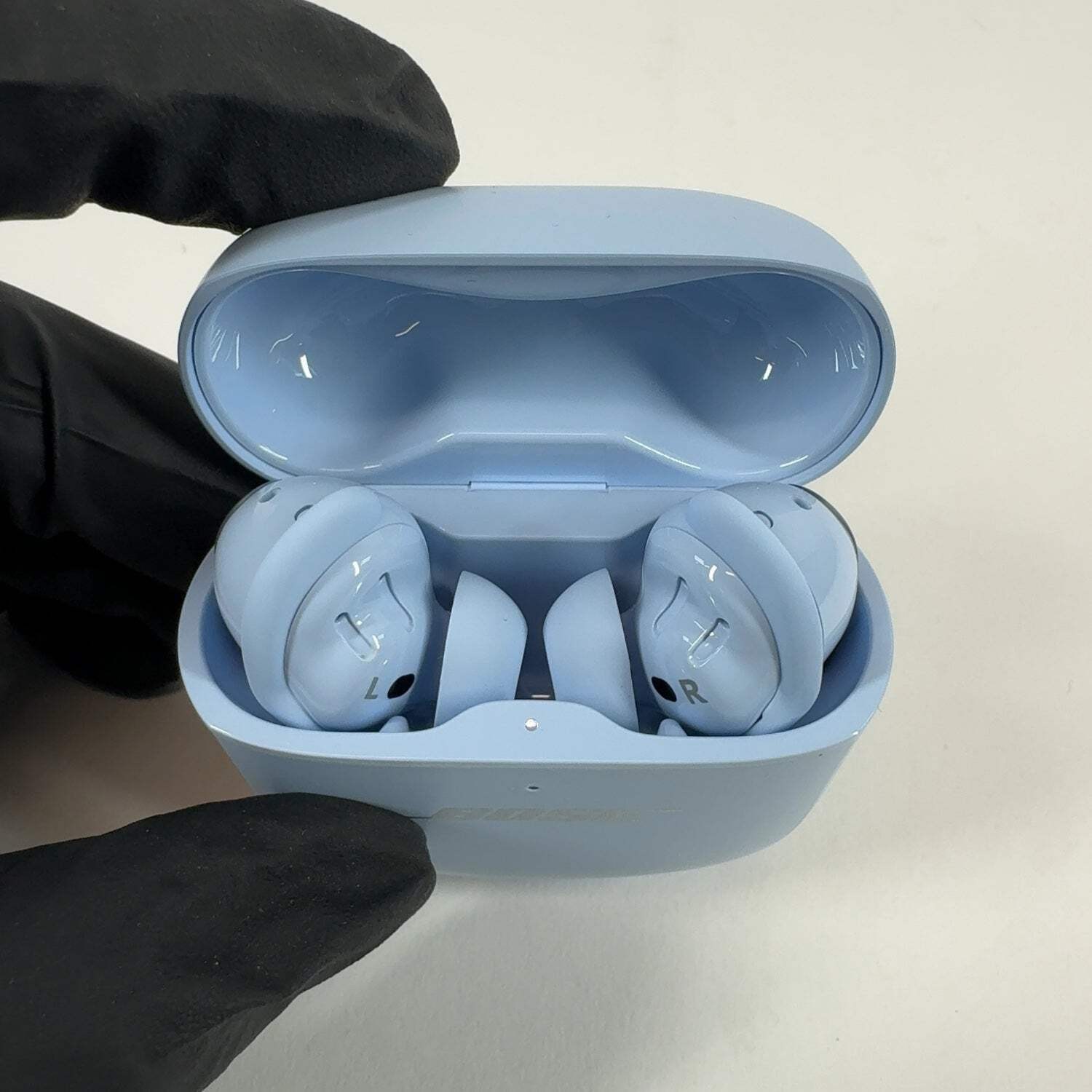 Bose QuietComfort Ultra Earbuds In-Ear Noise Cancelling Bluetooth Earbuds — photo 3