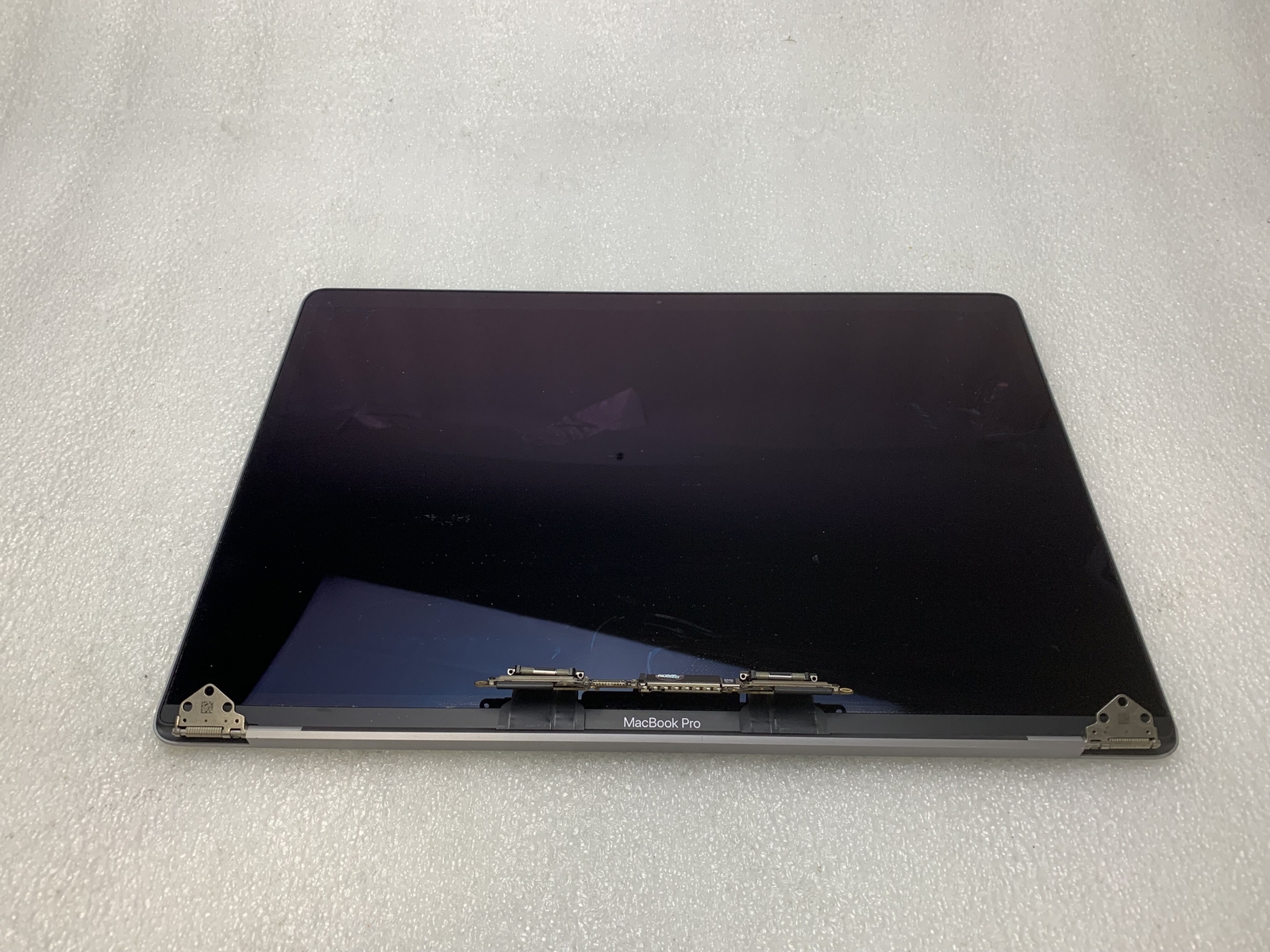 MacBook Pro A1990 15" 2018 2019 Retina LCD Assembly SPACE GRAY 661-10355 Grade C — photo 3