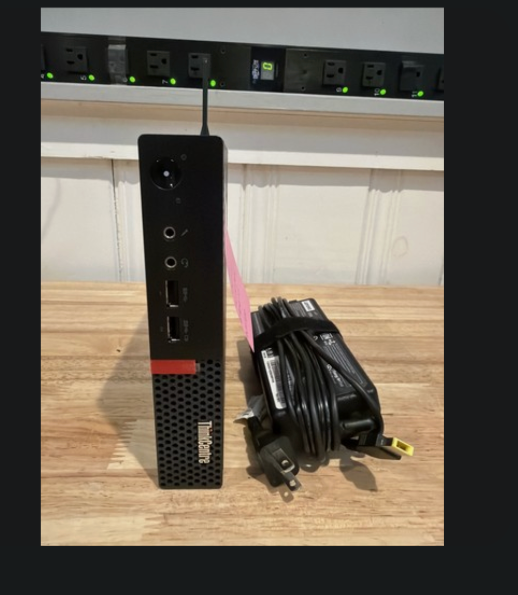 Lenovo M710q Core i7-7700T 2.90GHz 8GB RAM 256GB SSD WIFI Btooth Zorin 18