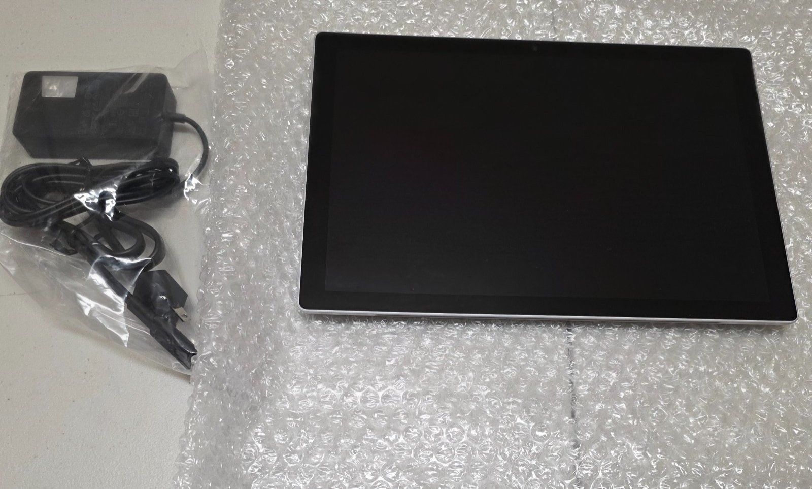 Microsoft Surface Pro 6 i5 8GB 128GB SSD Tablet