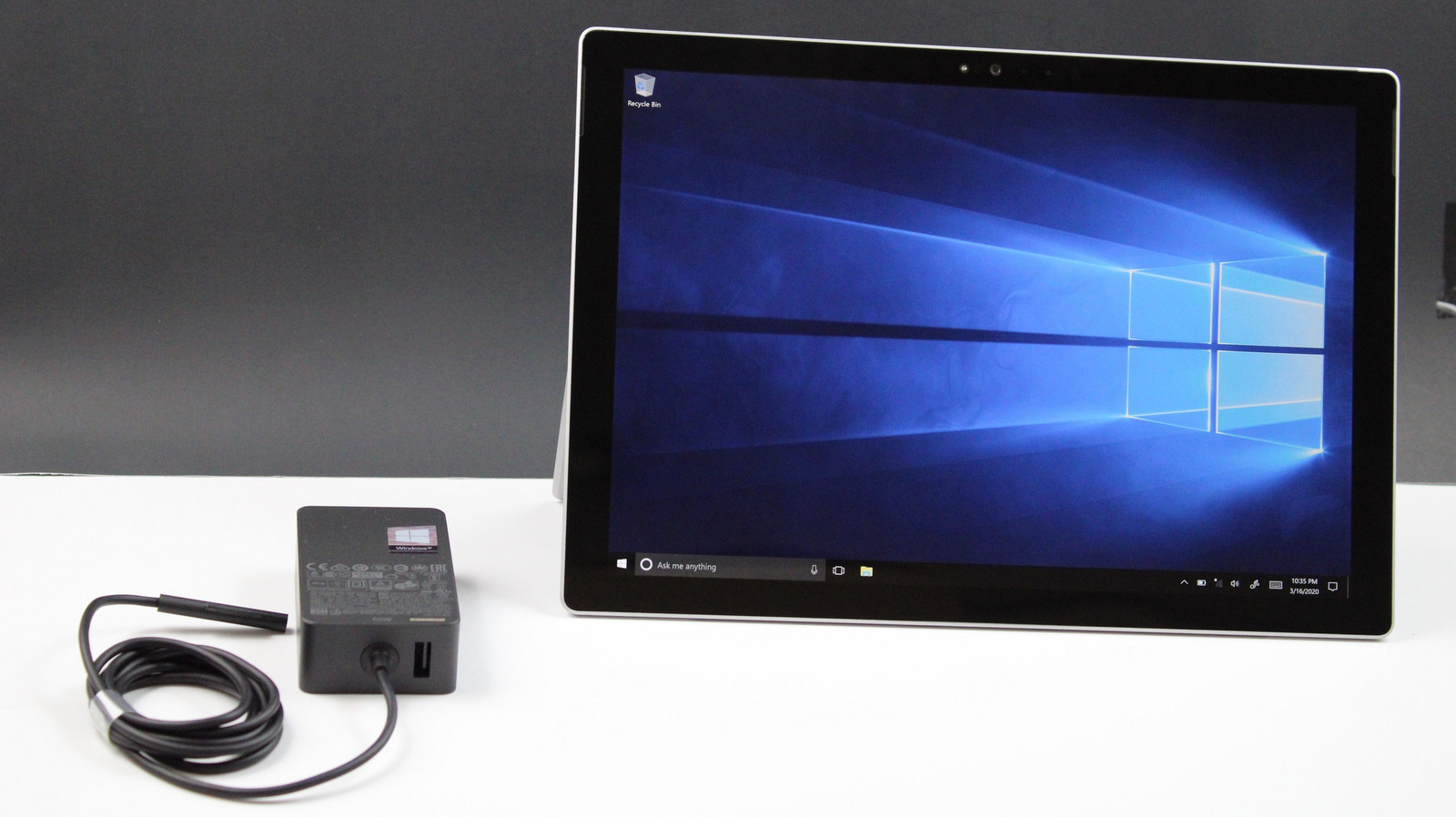 Microsoft Surface Pro 4 1724 12.3" M3-6Y30 4GB 128GB Win 11 — photo 2