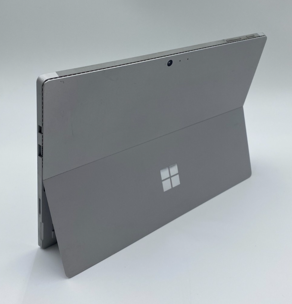 Microsoft Surface Pro 4 1724 Tablet i5-6300U  256GB SSD 8GB DDR3 Silver