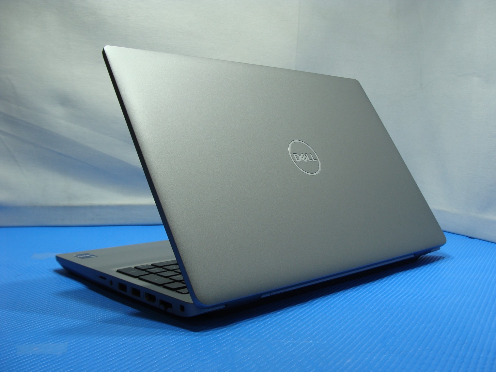 Dell Latitude 5531 15.6" FHD  VPro i5-1245U 32GB 512GB SSD Win 11Pro — photo 4