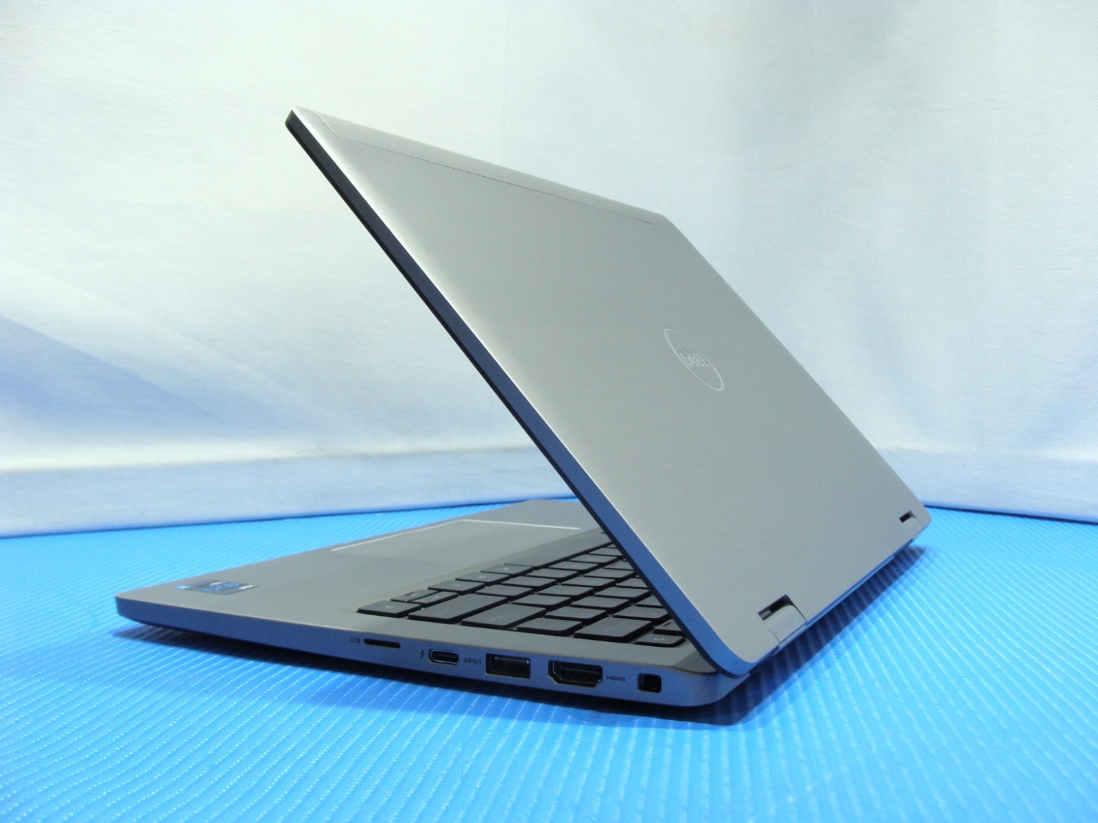 Dell Latitude 7320 13.3"FHD TOUCH EVO i7-1185G7 3GHz 16GB 256GB Windows11Pro — photo 4