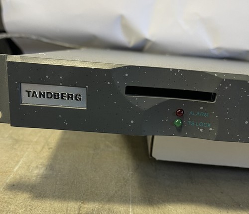 Tandberg Ericsson RX1290 Multi-Format SD/HD MPEG-2/4 Integrated Receiver Decoder — photo 2