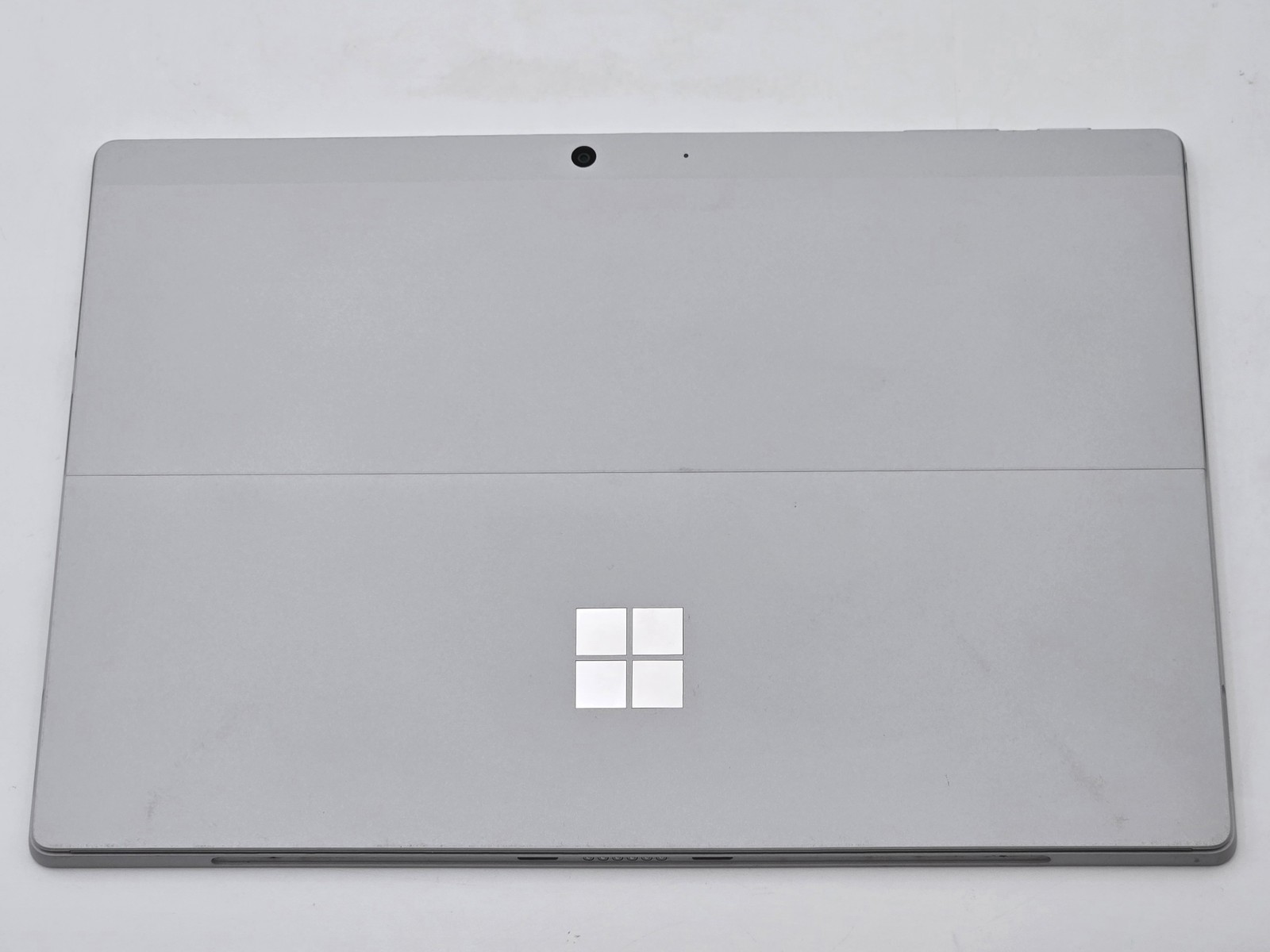 Microsoft Surface Pro 7 Plus 12"  Touch i5-1135G7 256GB SSD 8GB Dent On The Back — photo 4