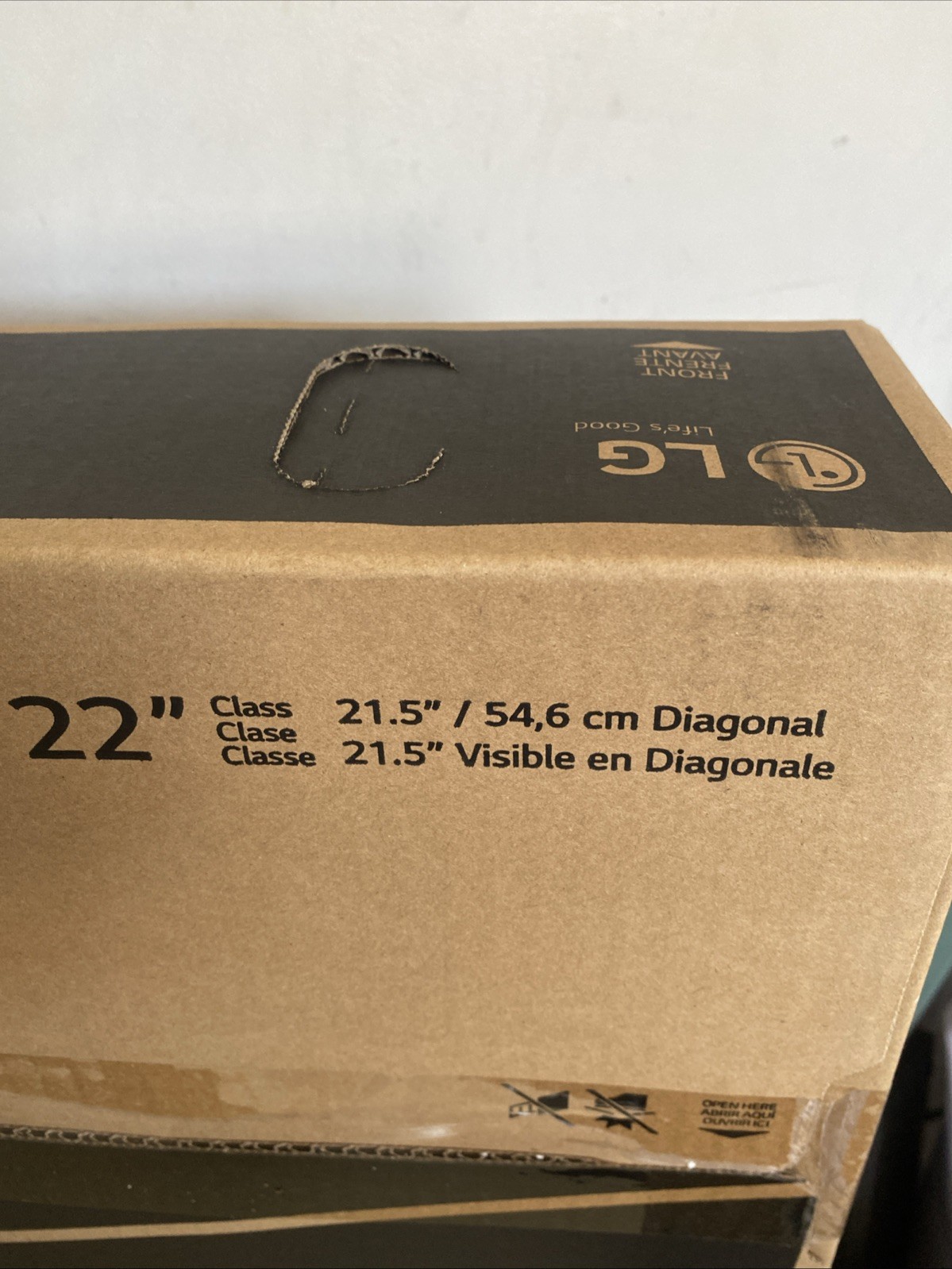 LG 22BK430H-B 22 Inch Widescreen IPS LCD Monitor HDMI, USB-C, VGA 1080p — photo 3