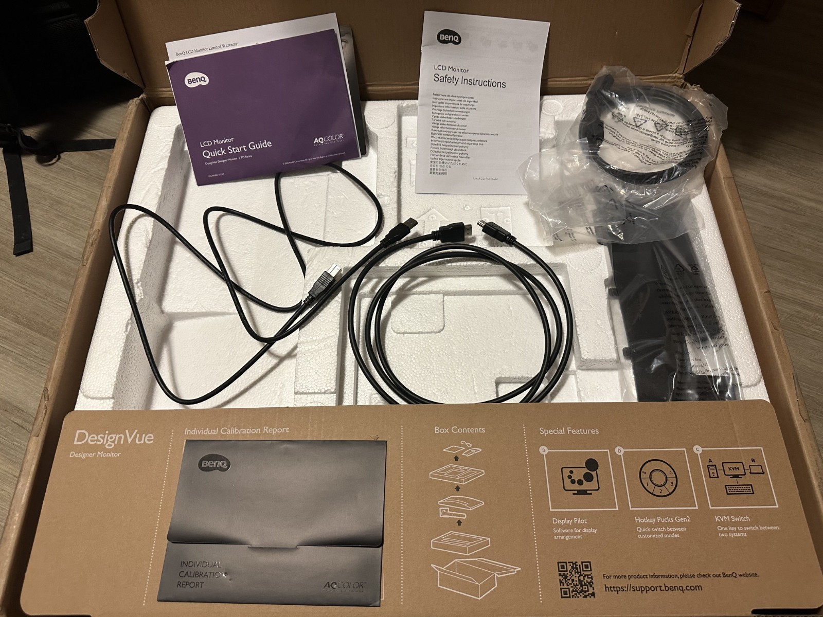 BenQ PD2705U 27" 4K UHD 3840x2160 IPS USB-C Designer Monitor DisplayPort — photo 3
