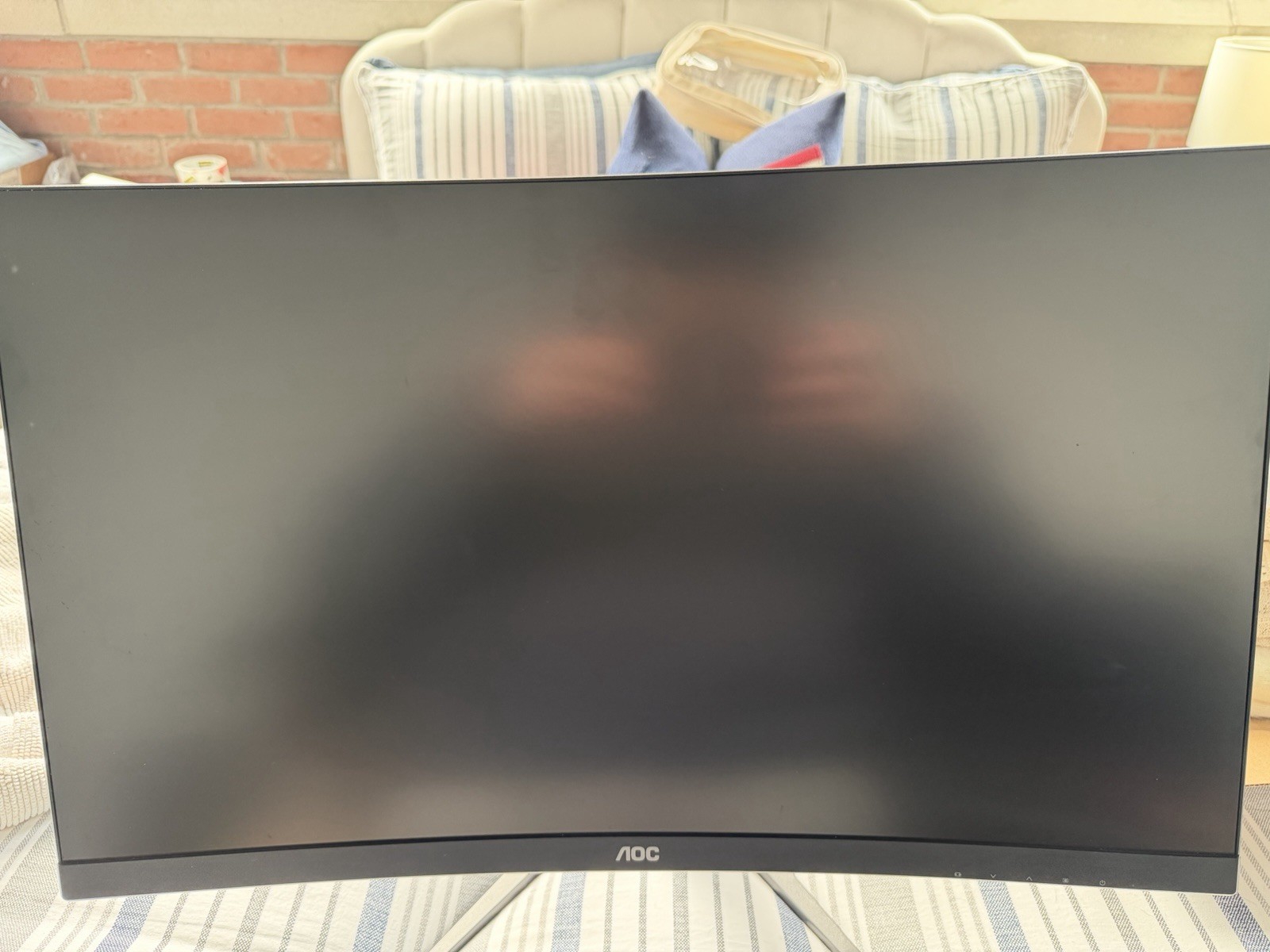 AOC C27G4ZH 27" Full HD 1080p 280Hz 0.3ms Curved VA HDR Gaming Monitor — photo 2