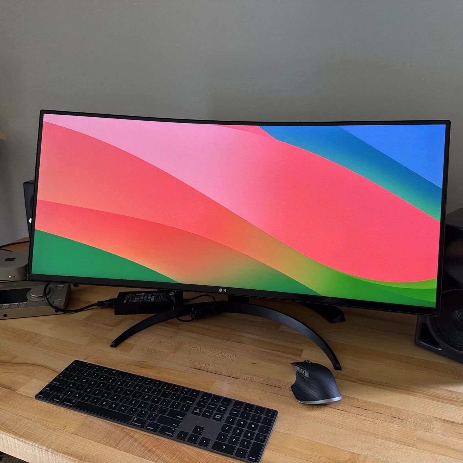 LG 34WP65C-B 34" UWQHD 3440x1440 160Hz Curved Ultrawide Gaming Monitor HDR