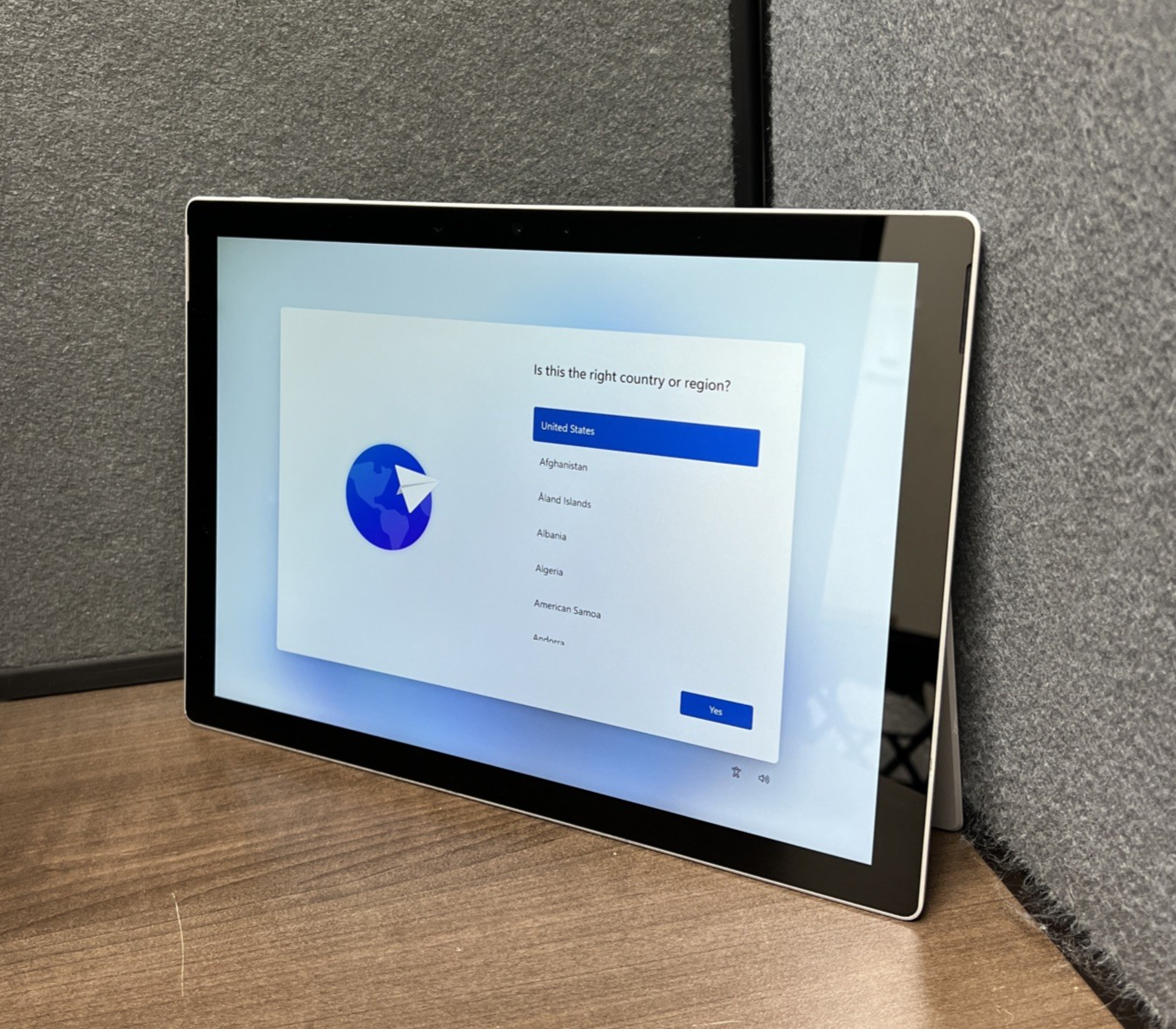 Microsoft Surface Pro 6 i5-8350U 8GB RAM 256GB SSD *read