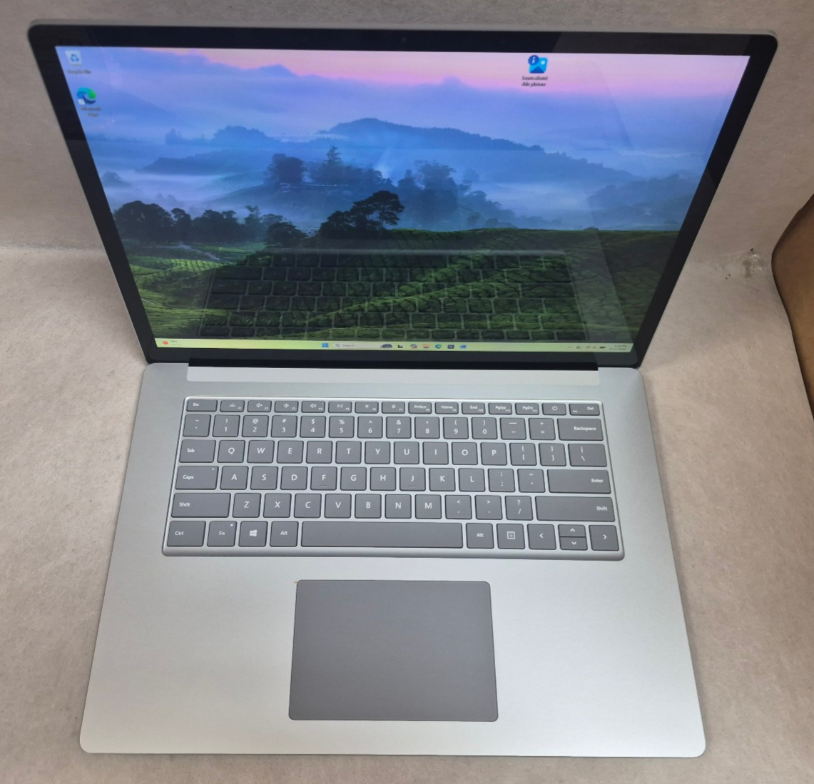 Microsoft Surface Laptop 3 i7-1065G7 1.3GHz 16GB 256GB Win11Pro READ