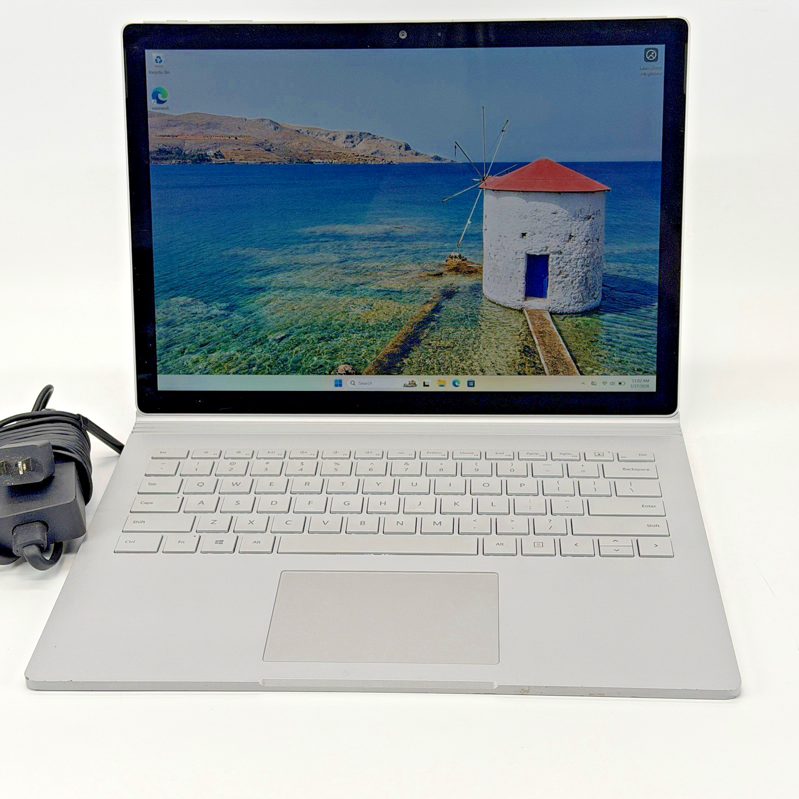 Microsoft Surfacebook 2 1832 Intel i5-7300U 2.6 GHz 8 GB RAM 256 GB SSD READ