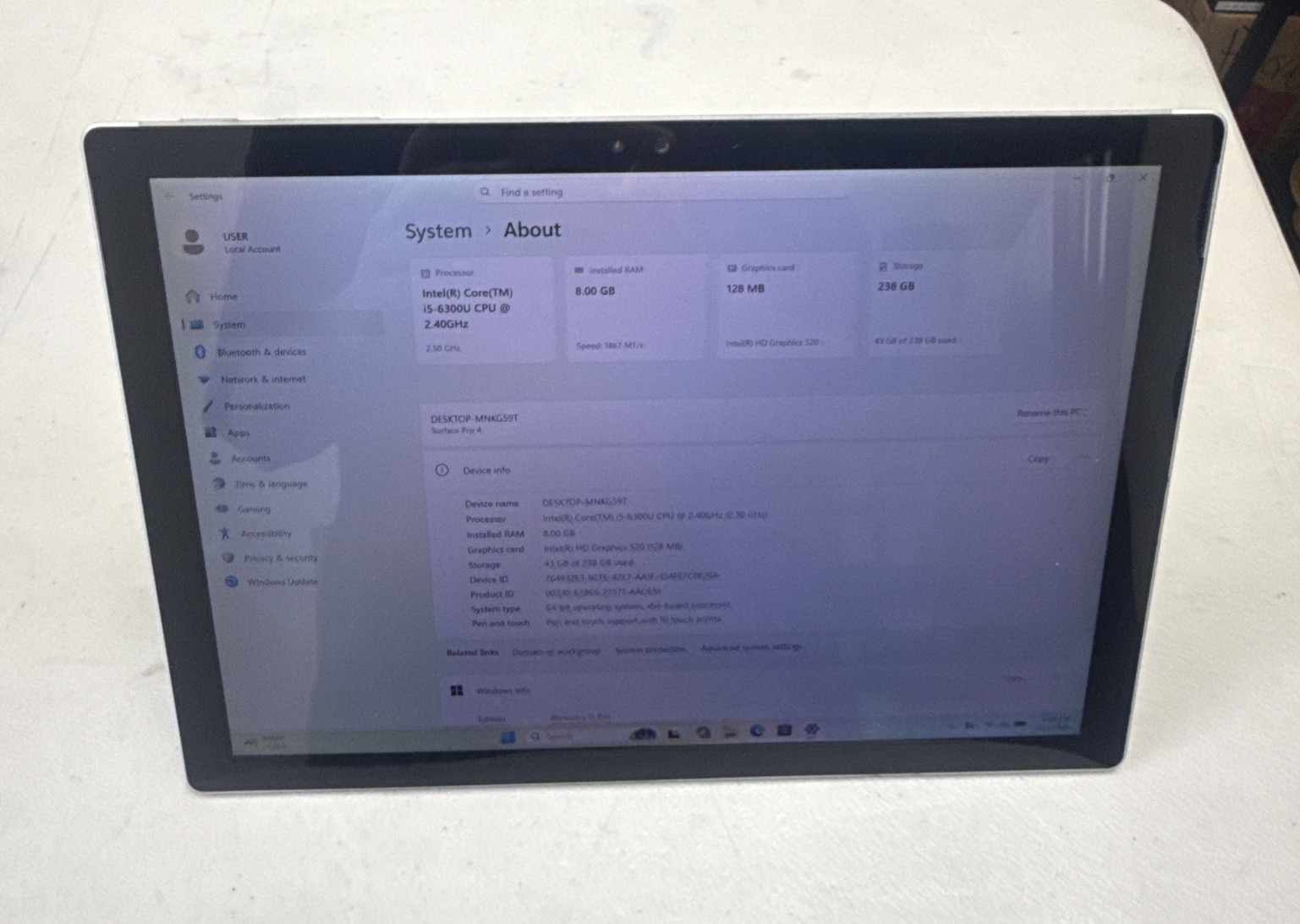 Microsoft Surface Pro 4 1724 Intel i5-6300U 8GB RAM 256GB Windows 11 READ