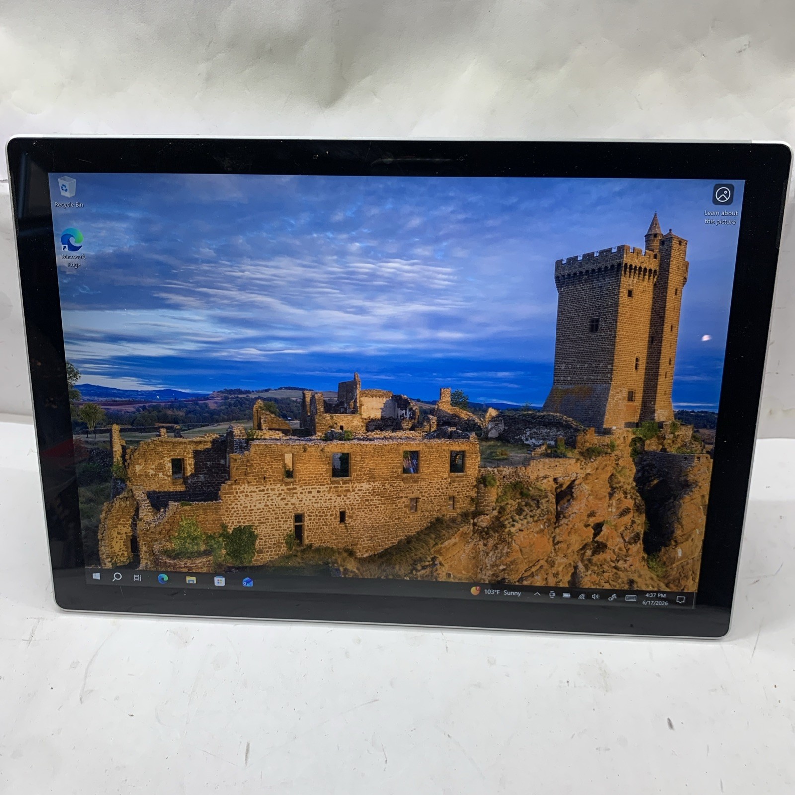Microsoft Surface Pro 7+ 1960 12.3" Core i7-1165G7 2.80GHz 16GB RAM 256GB - READ