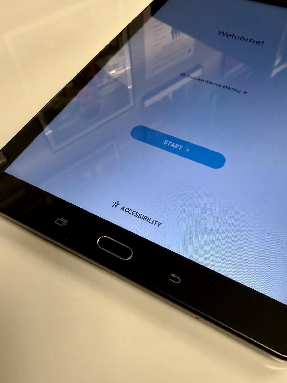 Samsung Galaxy Tab E 16GB SM-T560NU Wi-Fi 9.6in Tablet Black — photo 4