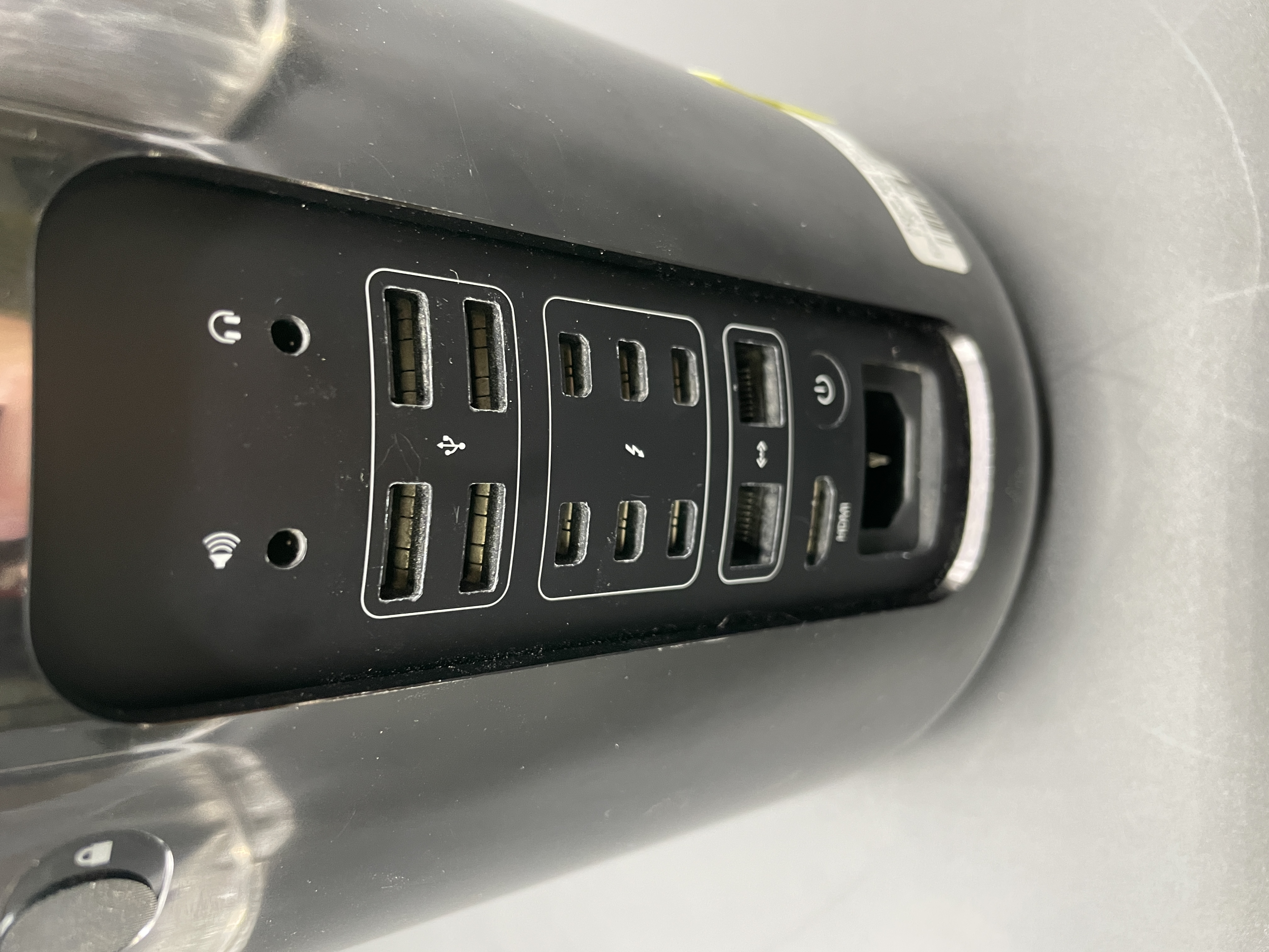 2013 Mac Pro A1481 Xeon E5-1650 V2 3.50GHz 64GB RAM 512 SSD No AC 2x D500 — photo 4