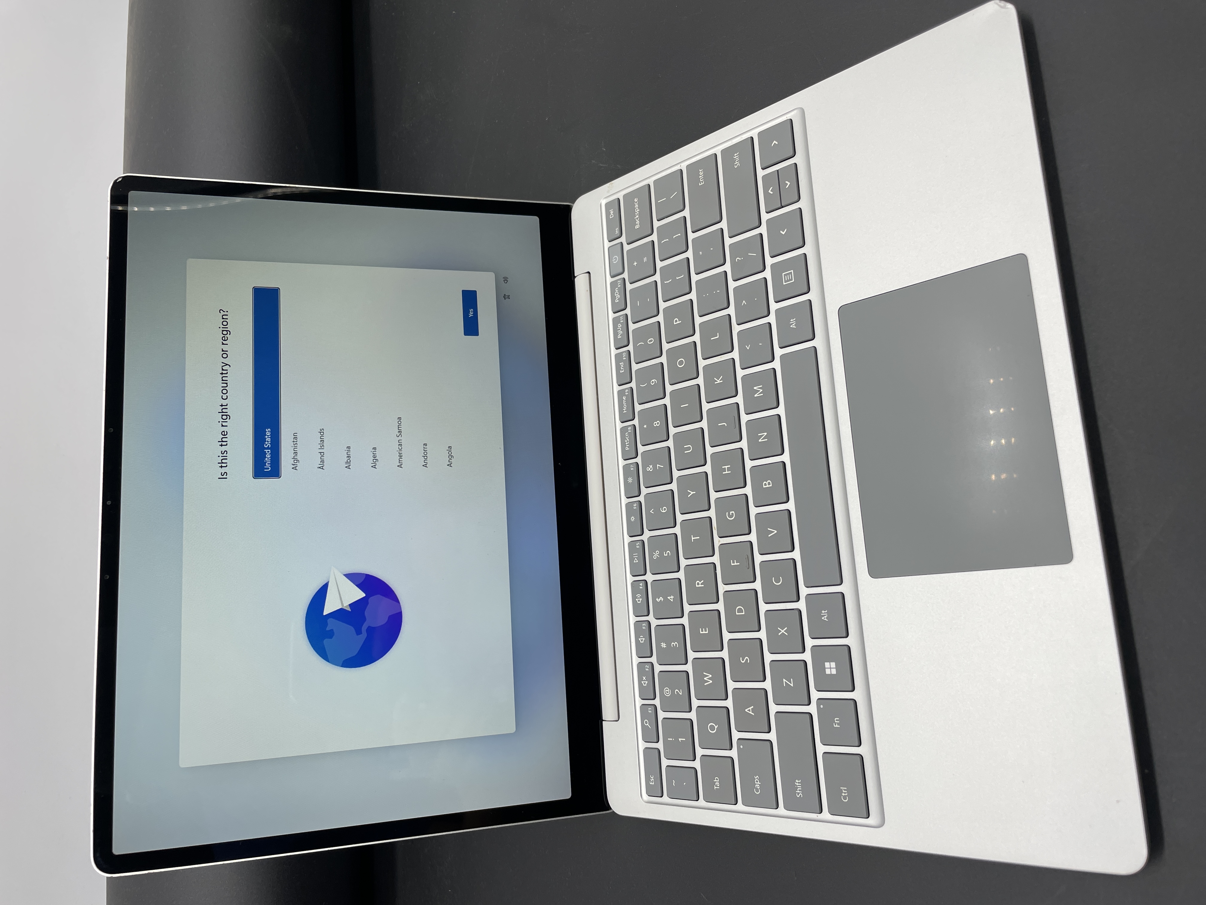 Microsoft Surface Go 2 Laptop Core i5 1135G7 2.4GHz 8GB 128GB SSD