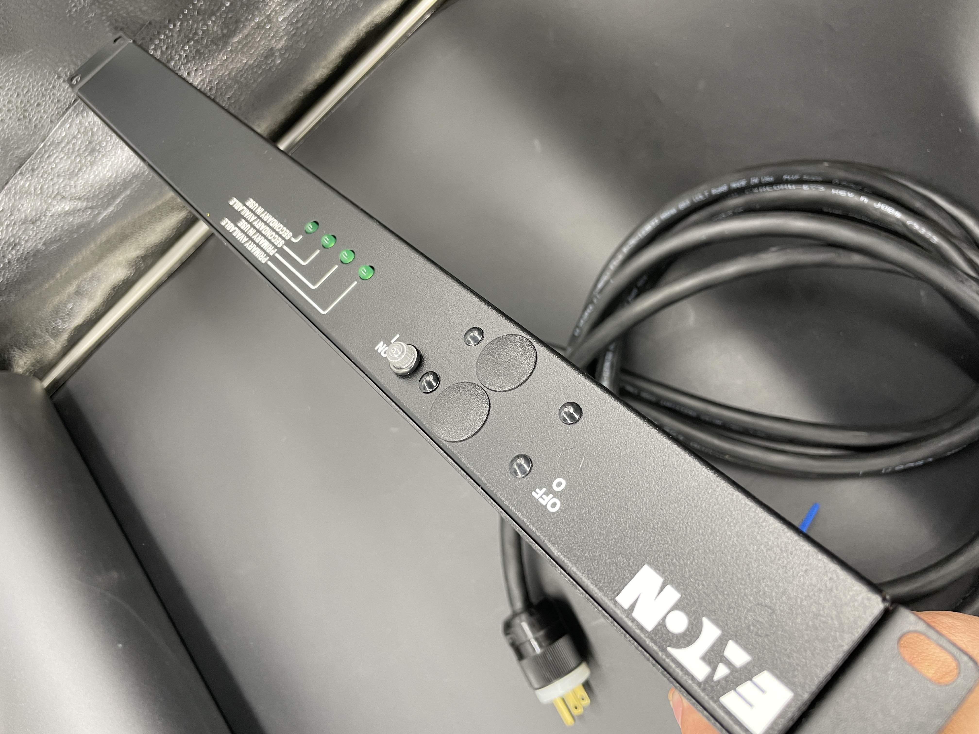 Eaton PDU Automatic Transfer Switch ATD T2235-A2-NNB09S 120V 16A 8 Outlet NIB — photo 3