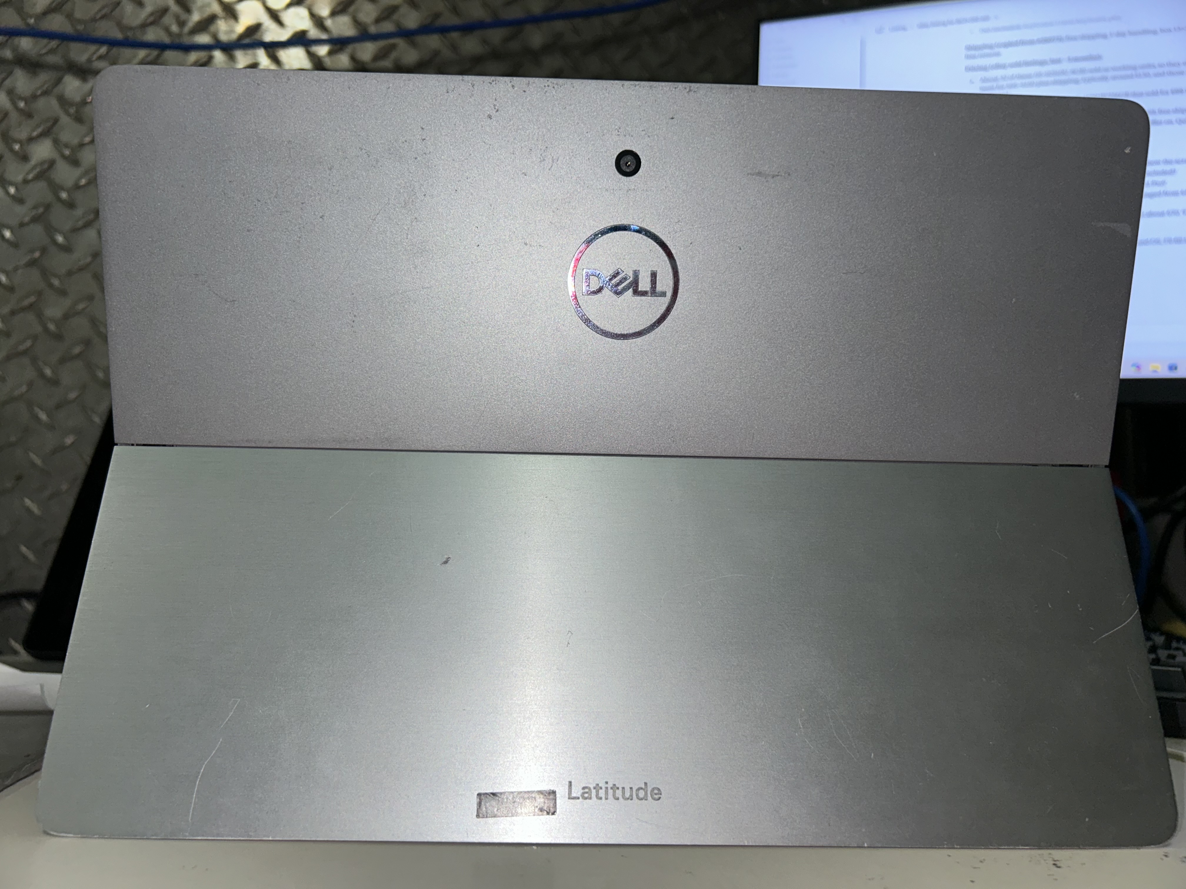Dell Latitude 7210 2-in-1 12.3" Touch i5-10310U 8GB 256GB SSD Tablet Only — photo 3
