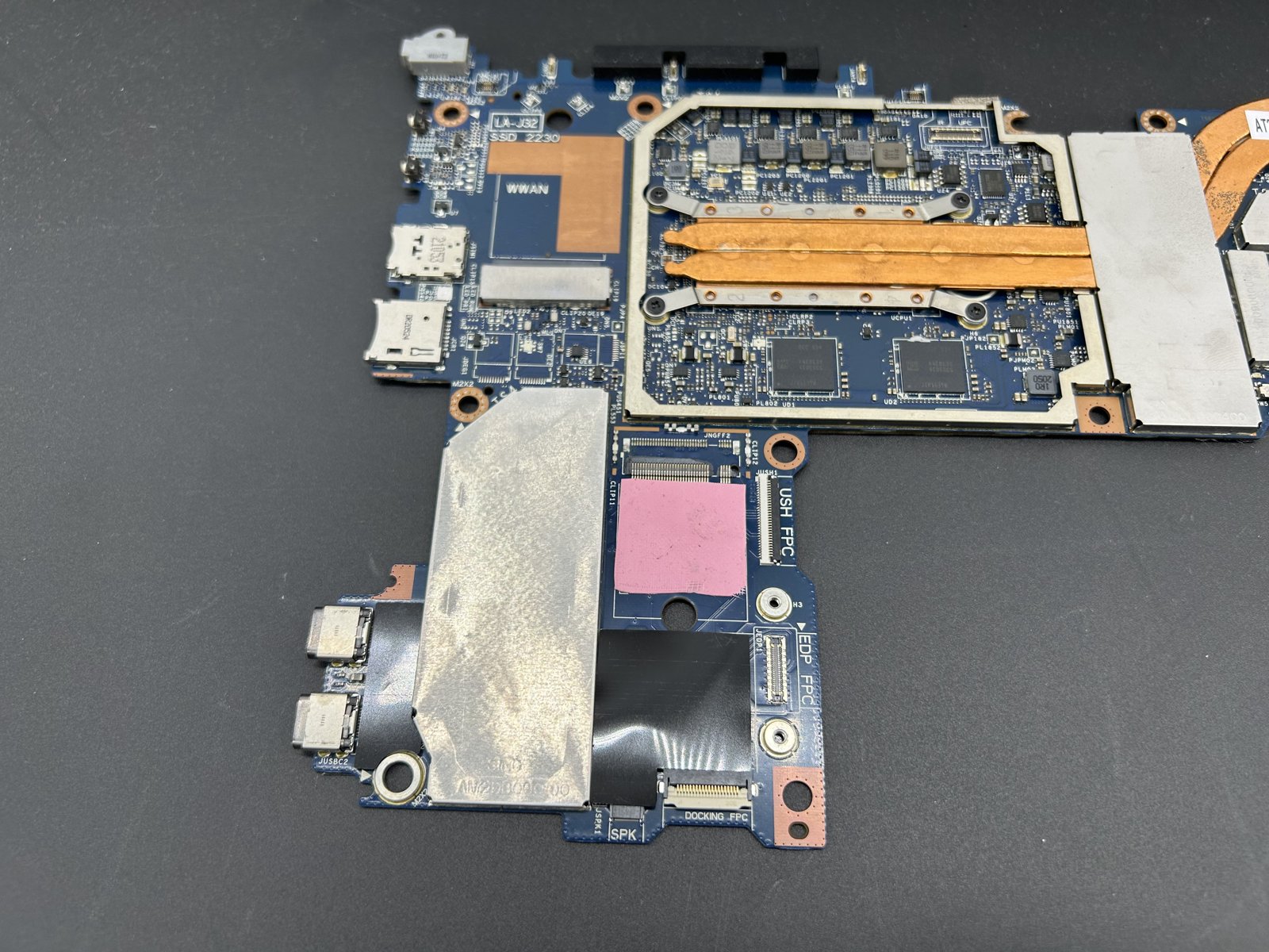 Dell Latitude 7210 2-in-1 i7-10610U 16GB Motherboard 9XR7X Damaged M.2 *READ*