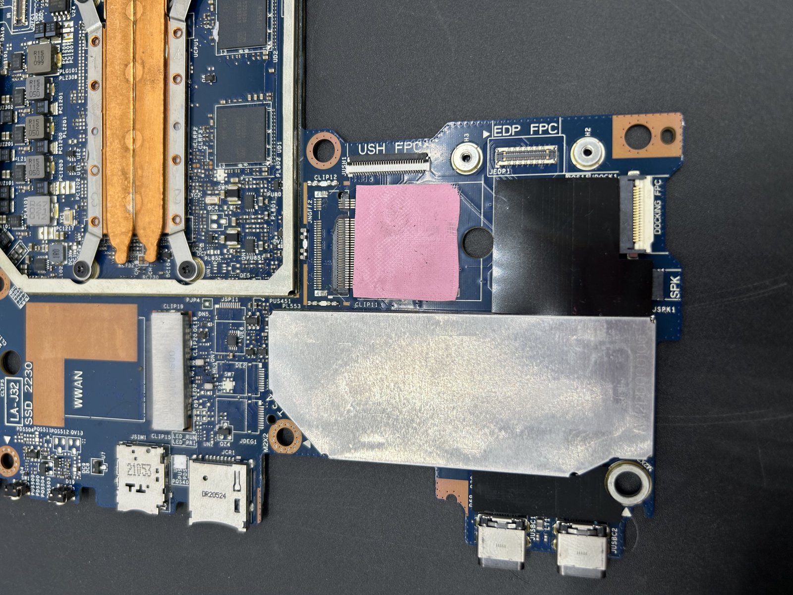 Dell Latitude 7210 2-in-1 i7-10610U 16GB Motherboard 9XR7X Damaged M.2 *READ* — photo 4