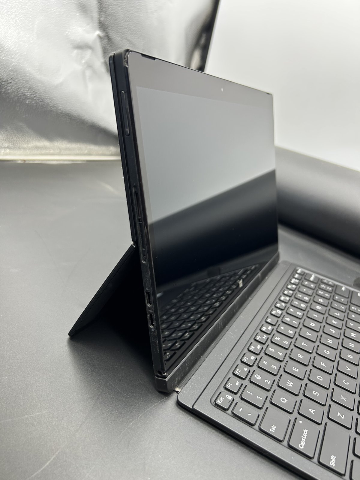 Dell Latitude 7275 2-in-1 12.5in FHD Touch M5-6Y57 8GB 256GB SSD Win11 +Keyboard — photo 2