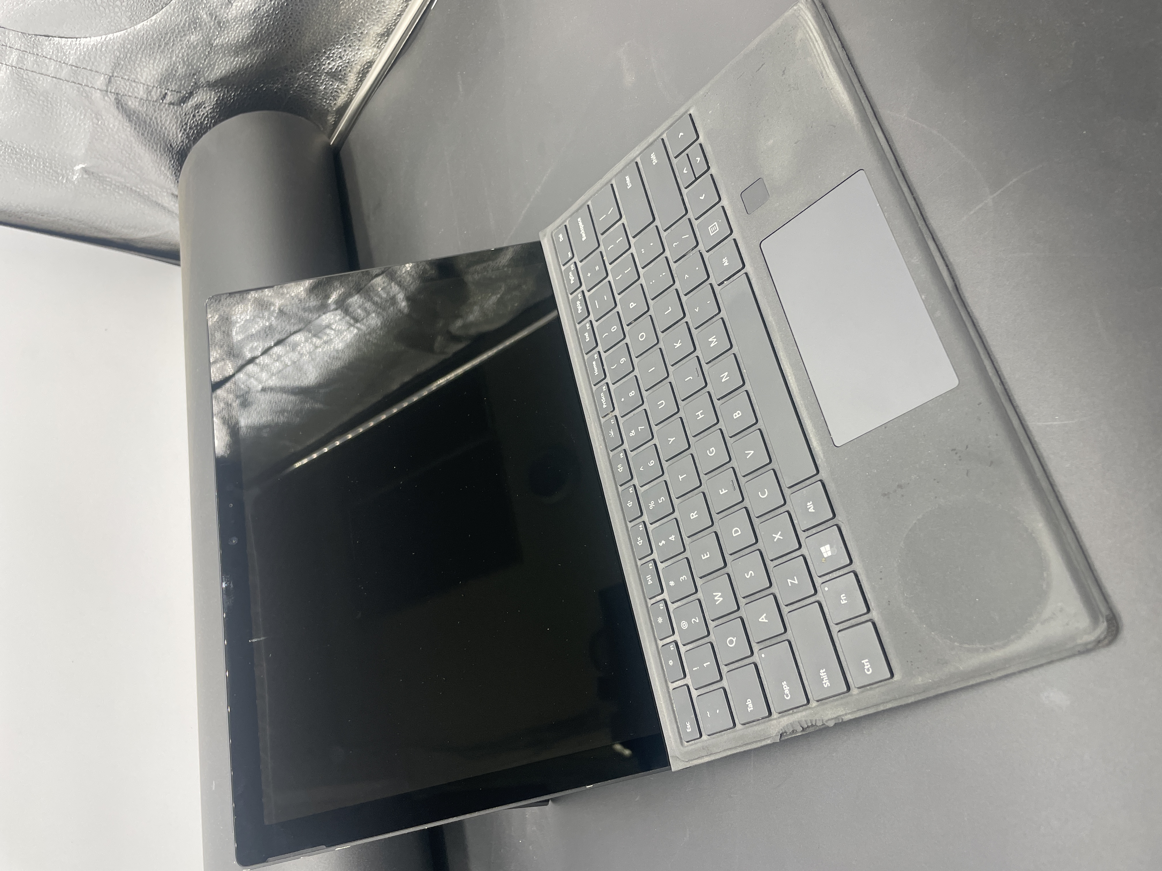 Microsoft Surface Pro 6 12.3 Black i5-8350U 1.60GHz 8GB 256GB SSD W Key READ